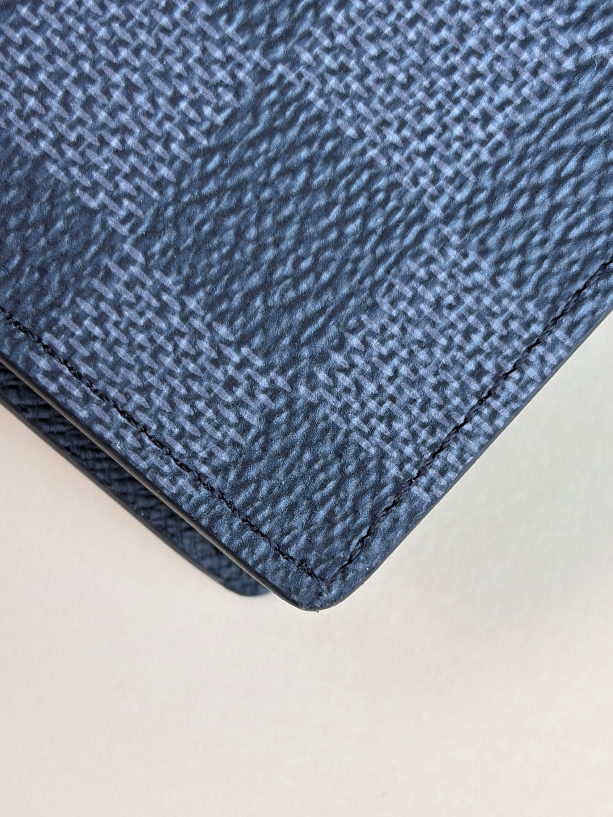 Louis Vuitton admire sar graphite compact small fold men wallet