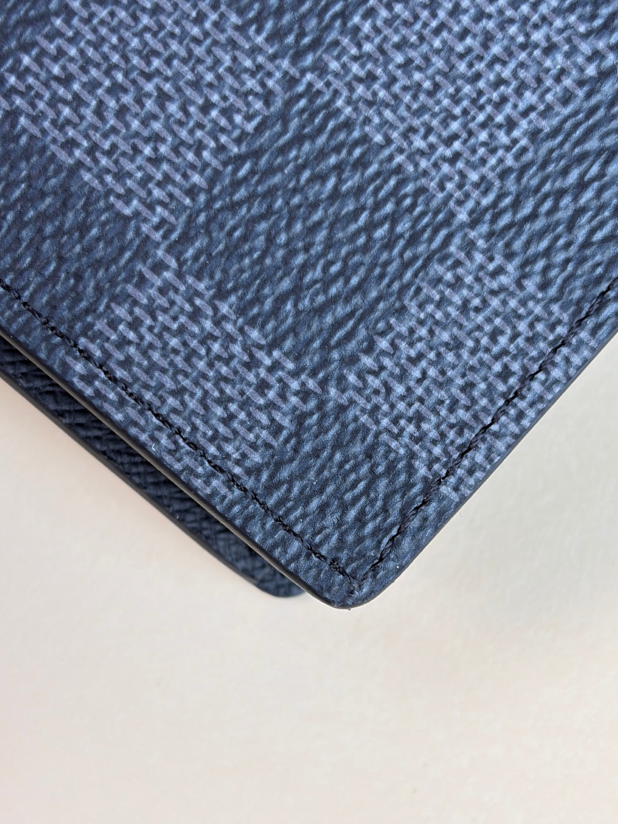Louis Vuitton admire sar graphite compact small fold men wallet