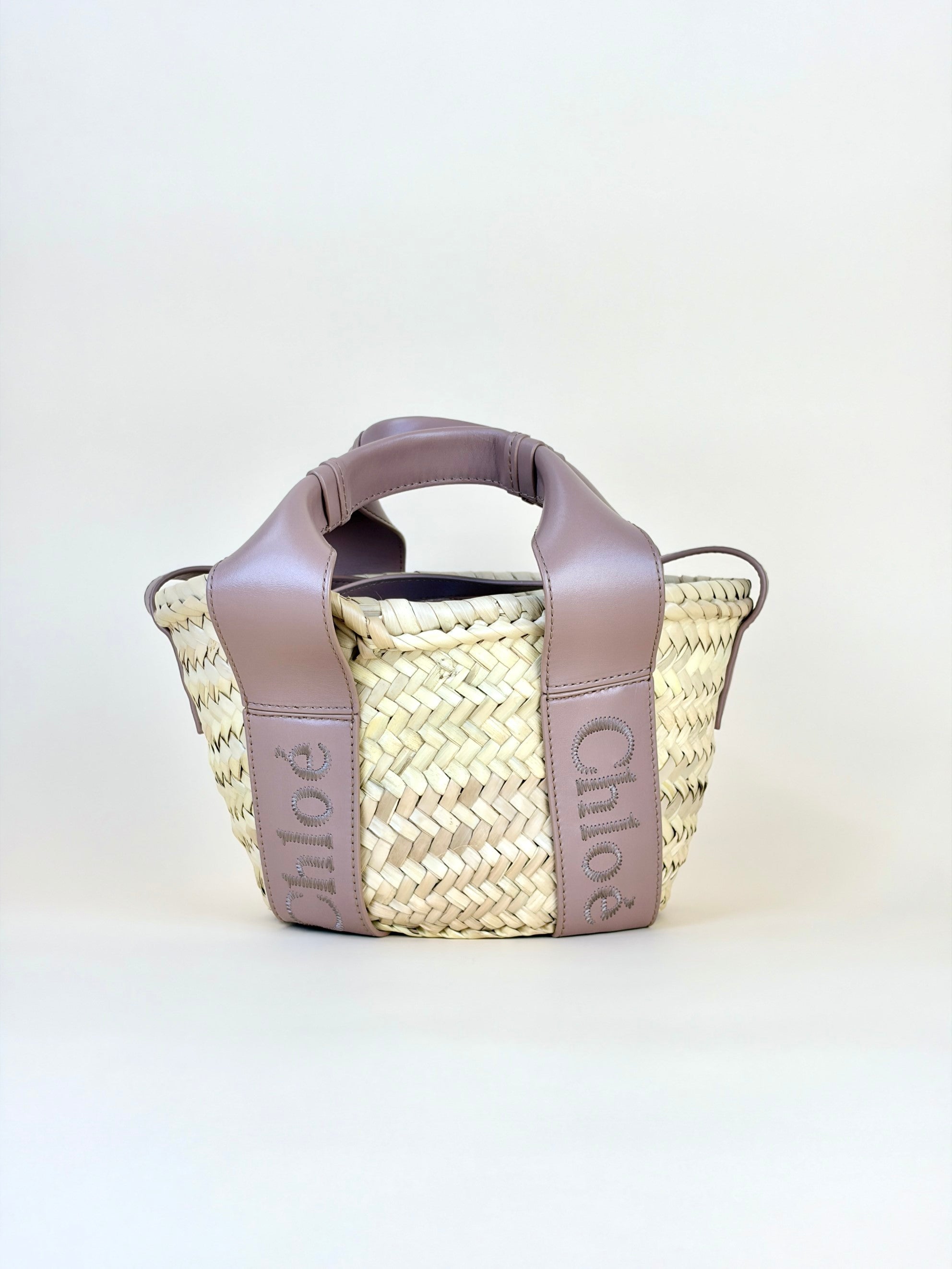 Chloe pink smooth calfskin small sense raffia basket bag