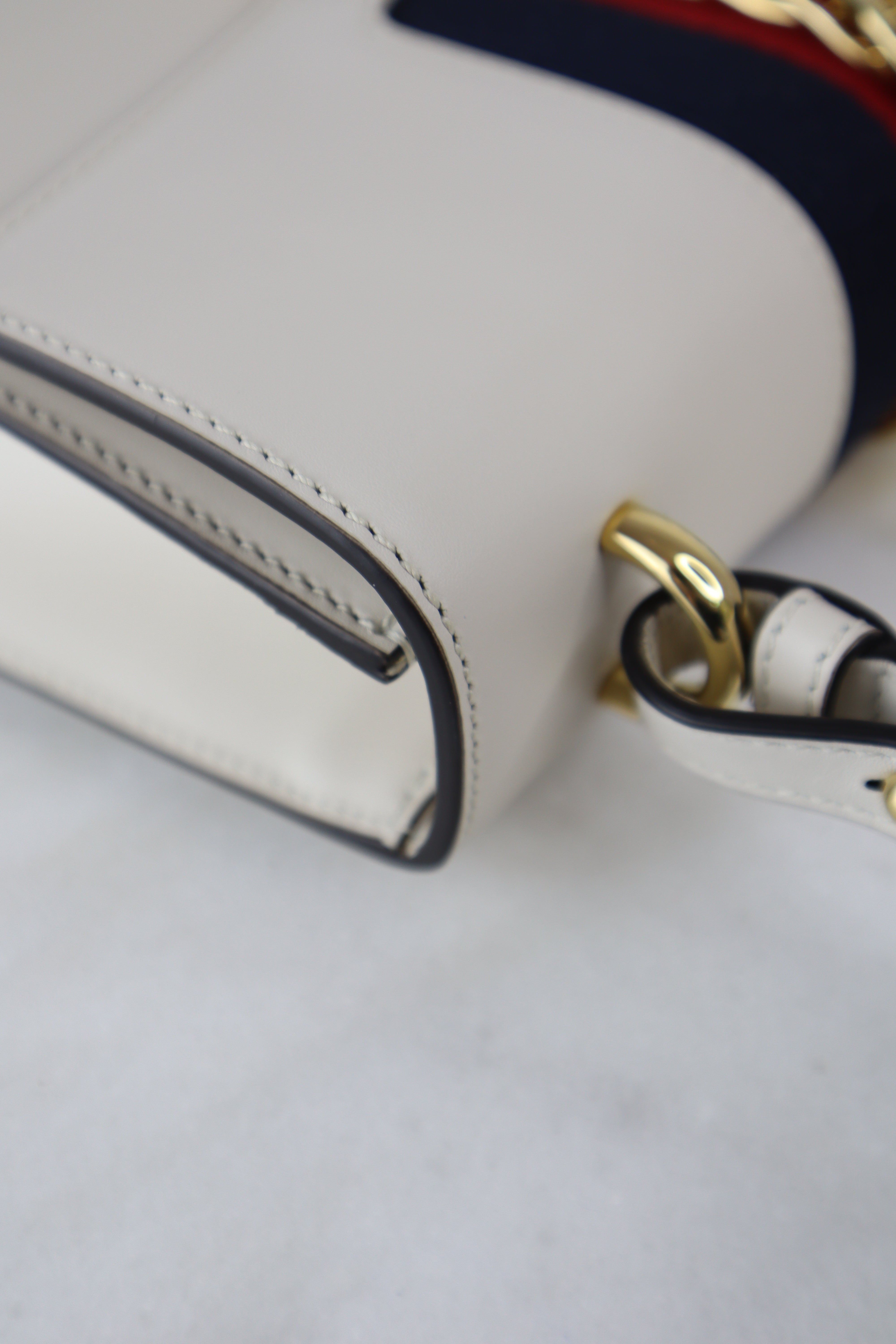 Gucci Off White Sylvie Small Shoulder Bag
