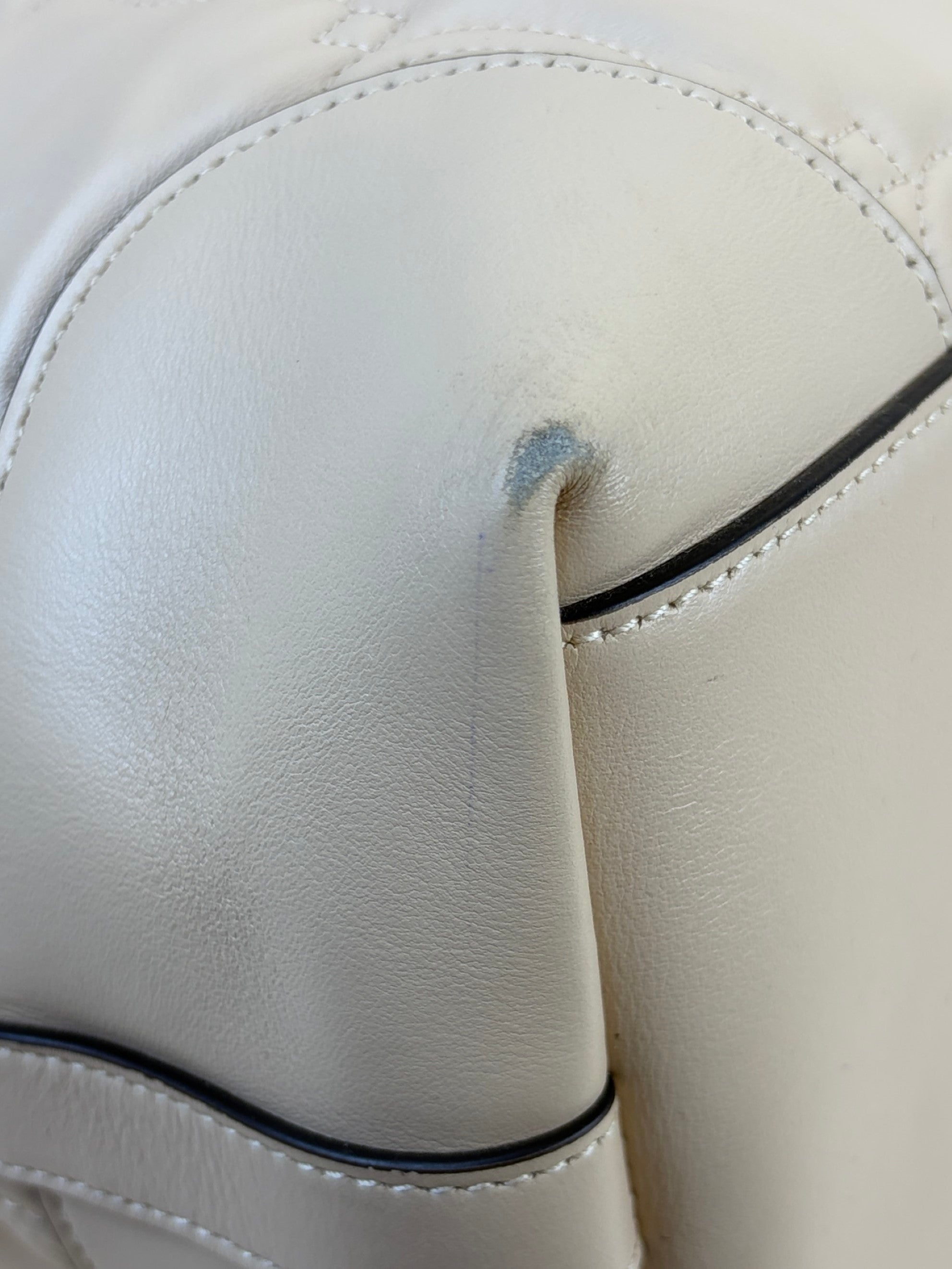 Gucci Beige Embossed Matelasse Medium GG Tote Bag