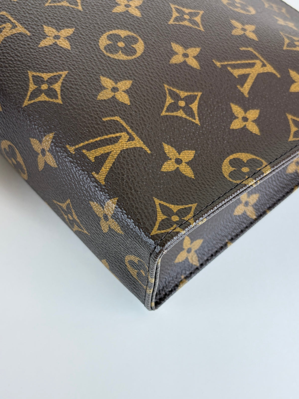 louis Vuitton monogram canvas toilette gm pouch