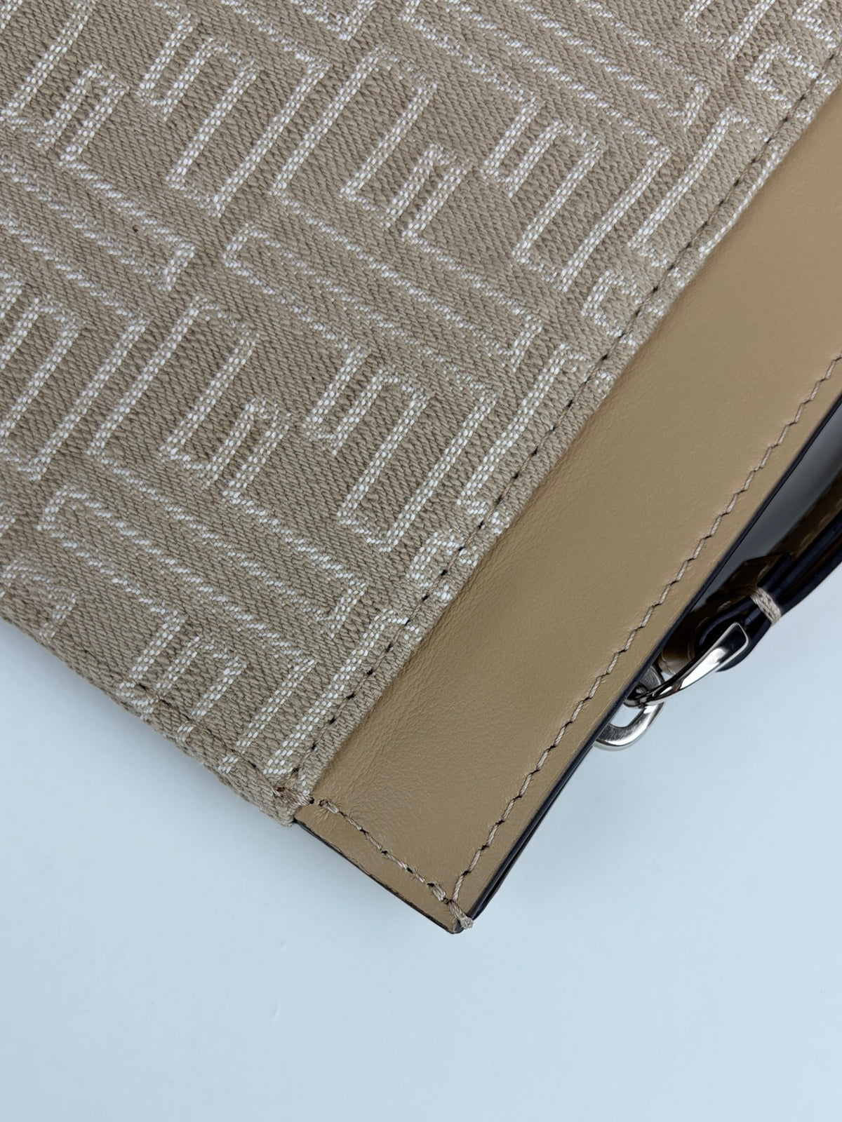 Fendi beige Demin effect ff jacquard medium flat pouch