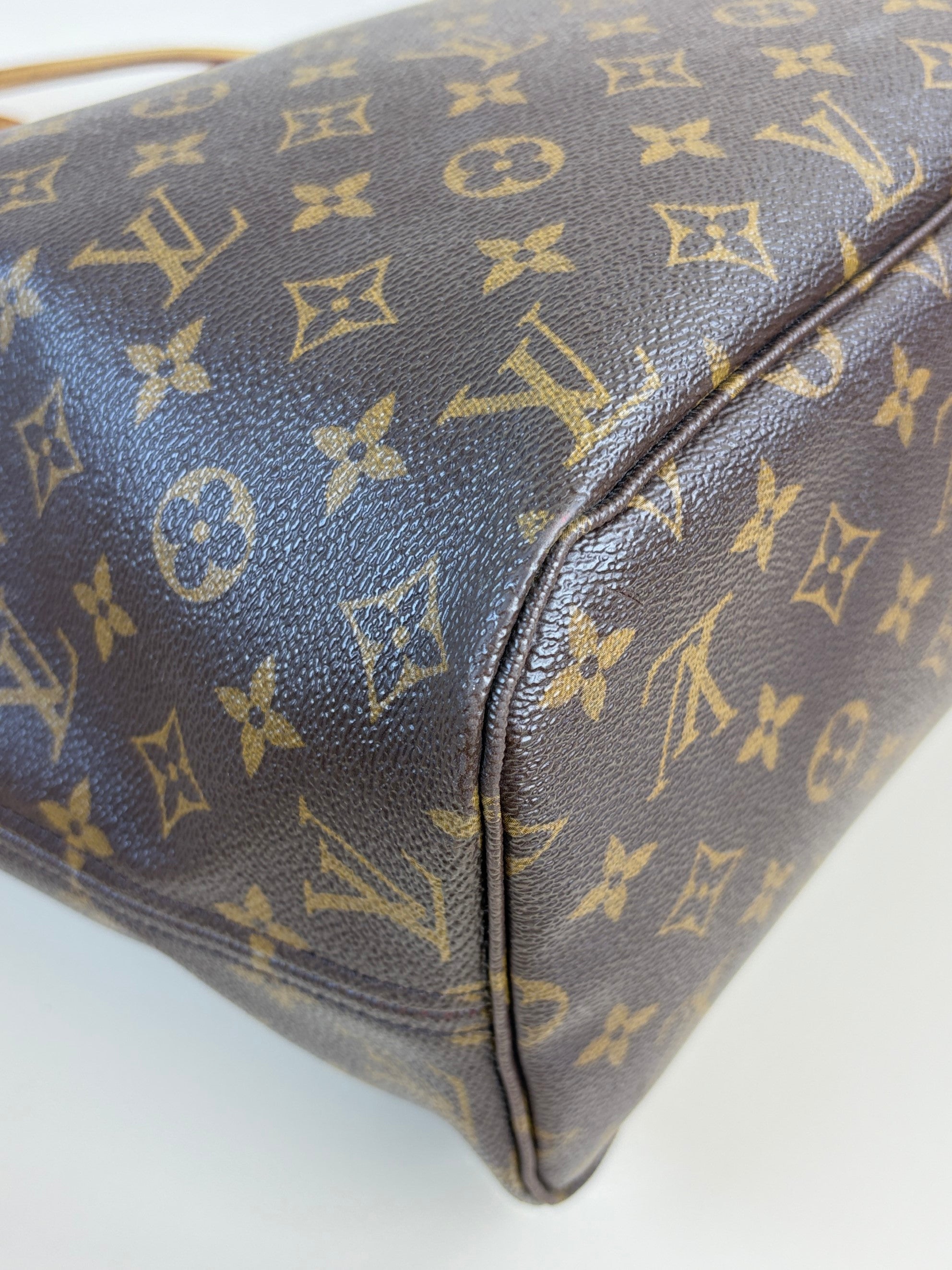Louis Vuitton Monogram MM Neverfull Bag