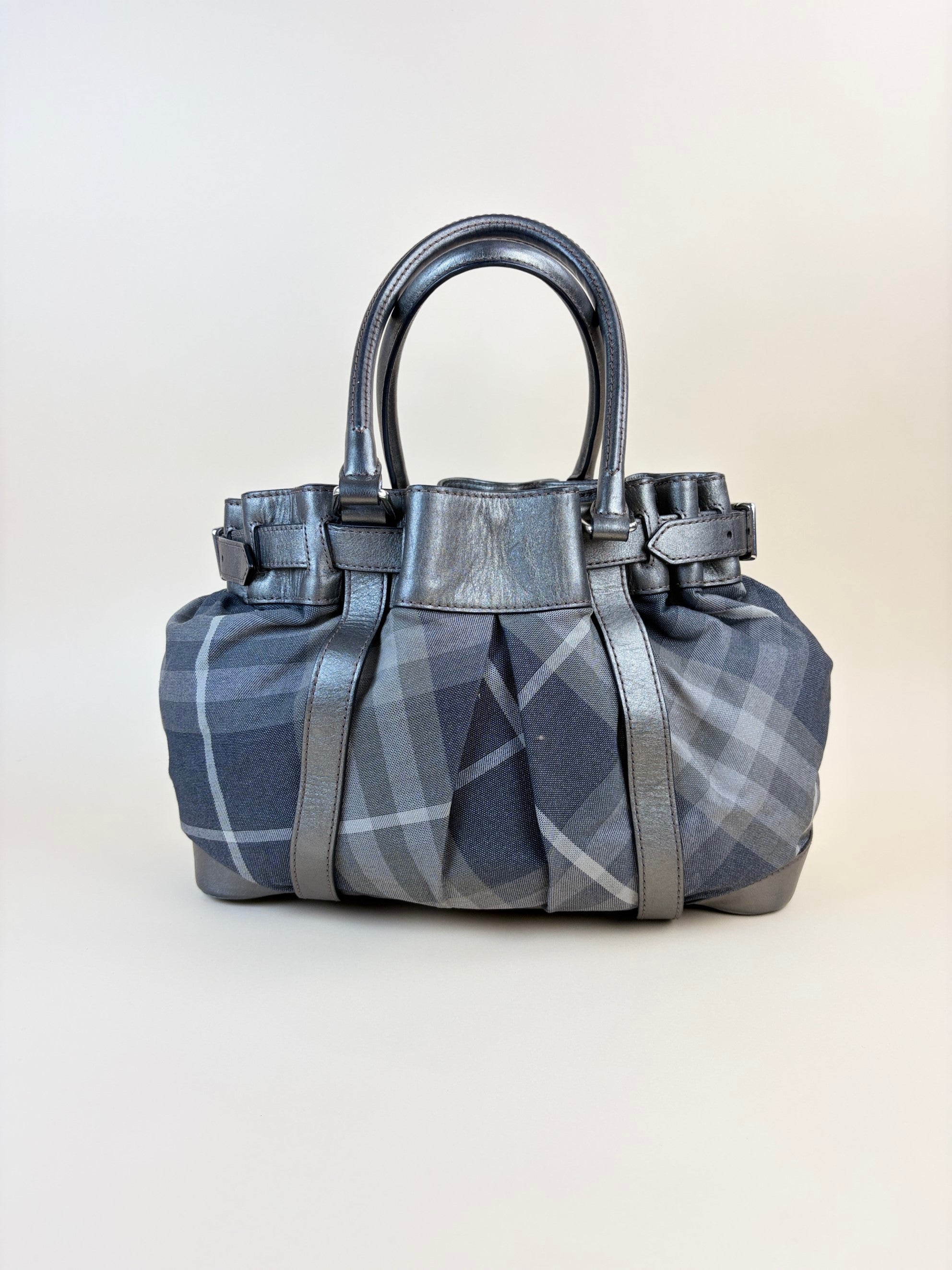 Burberry shimmer nova check canvas large, belted tote bag