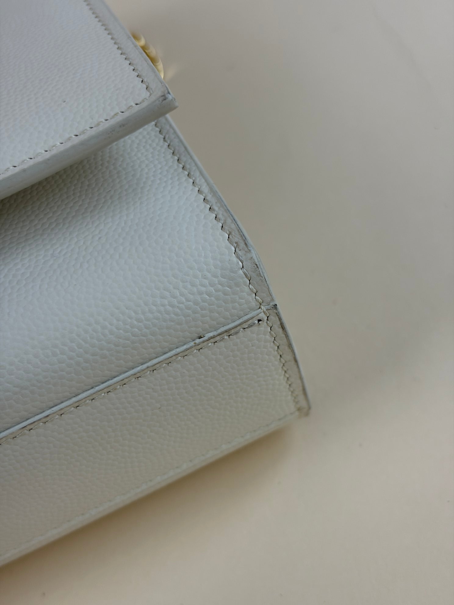 YSL off white Kate Flap medium in grain de Poudre embossed Bag