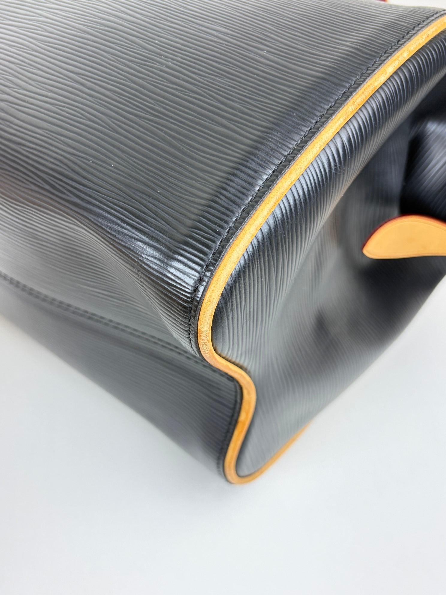 Louis Vuitton black epi leather doc speedy pm bag