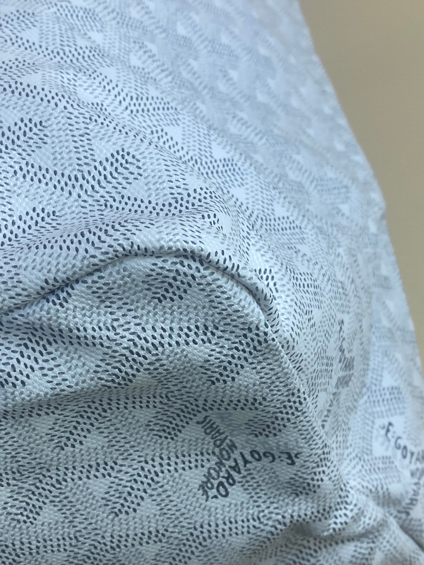 Goyard White Goyar dine Saint Louis GM Bag