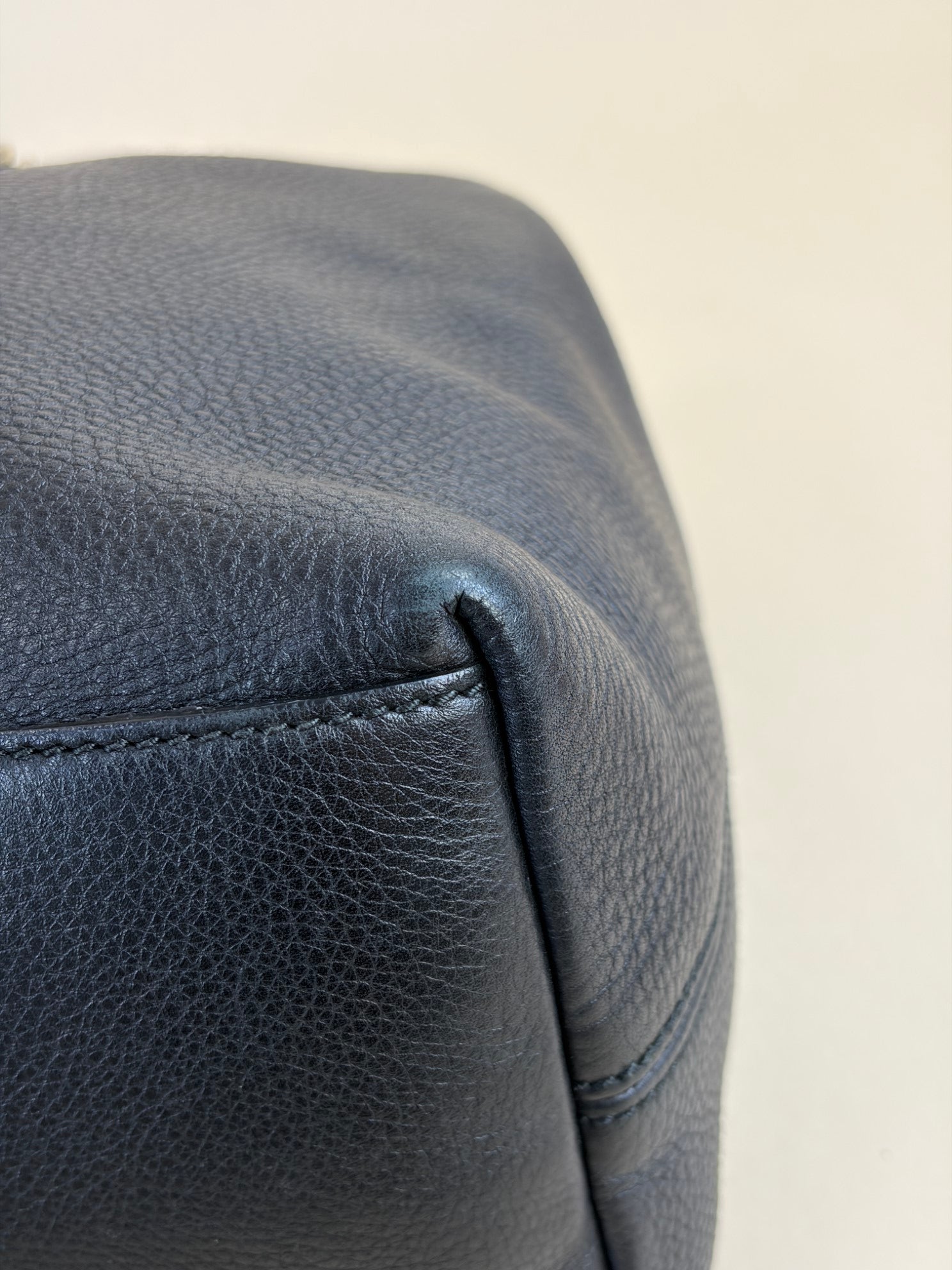 Gucci medium soho chain