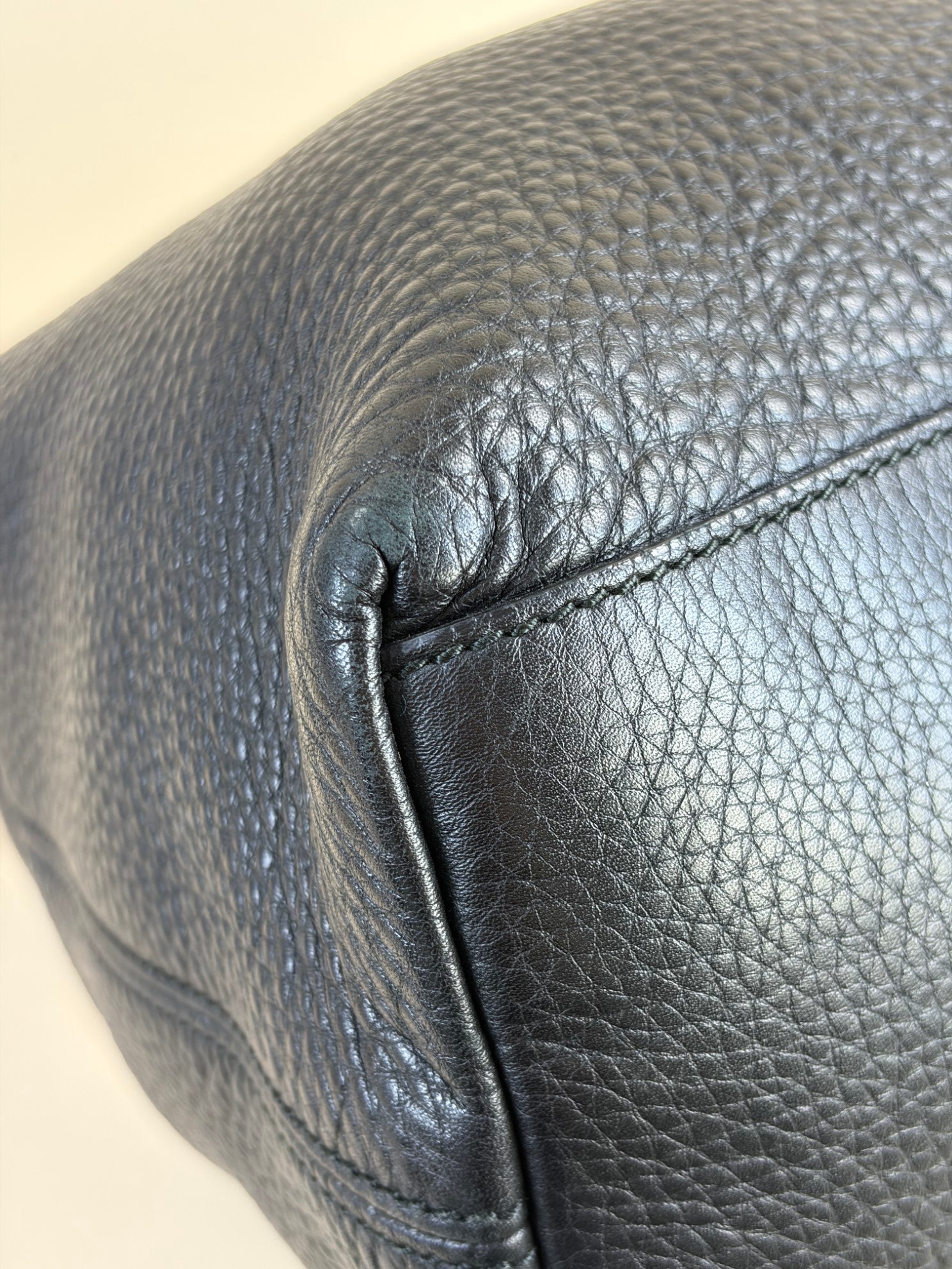 Gucci medium soho chain