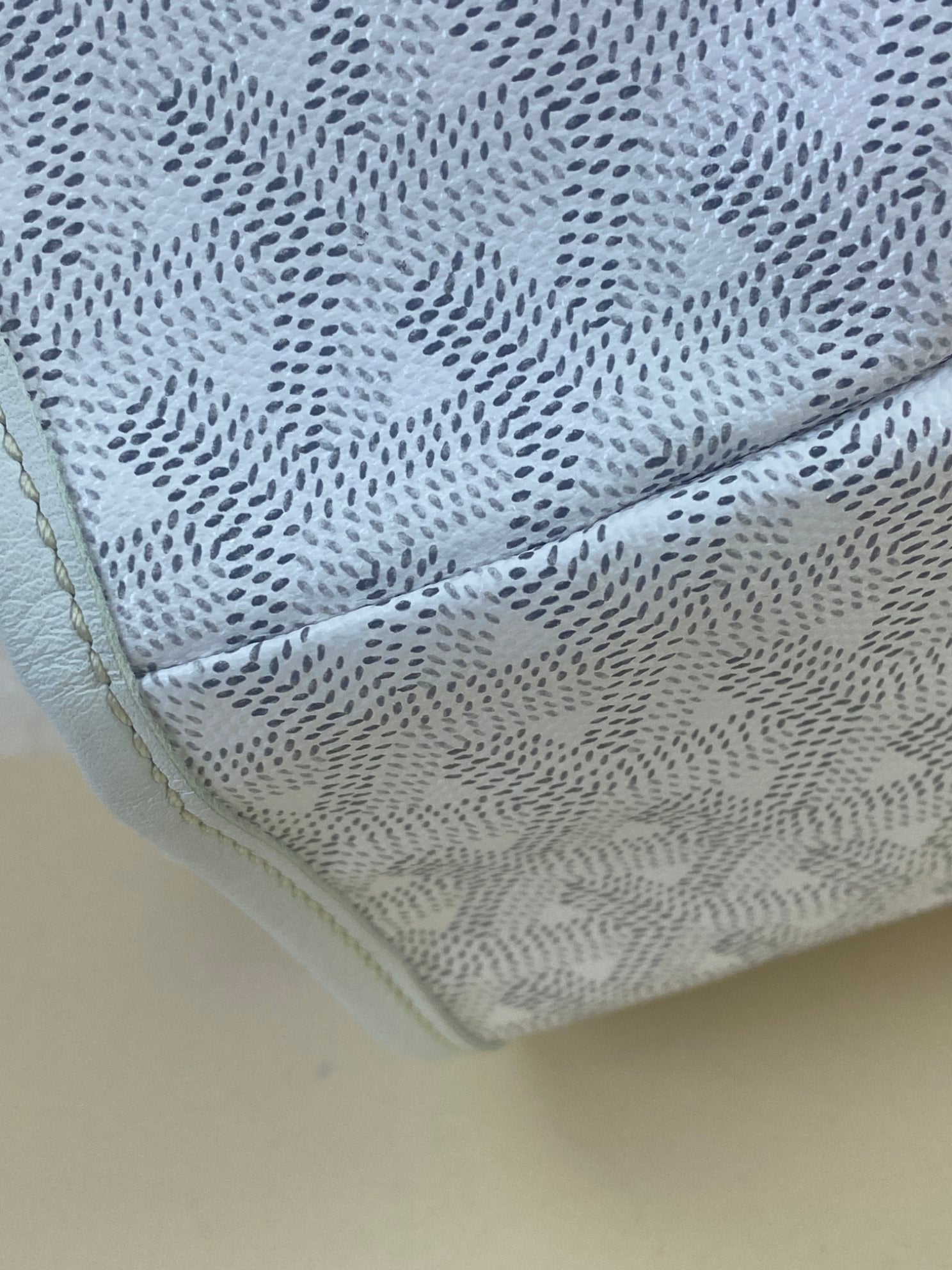 Goyard White Goyar dine Saint Louis GM Bag