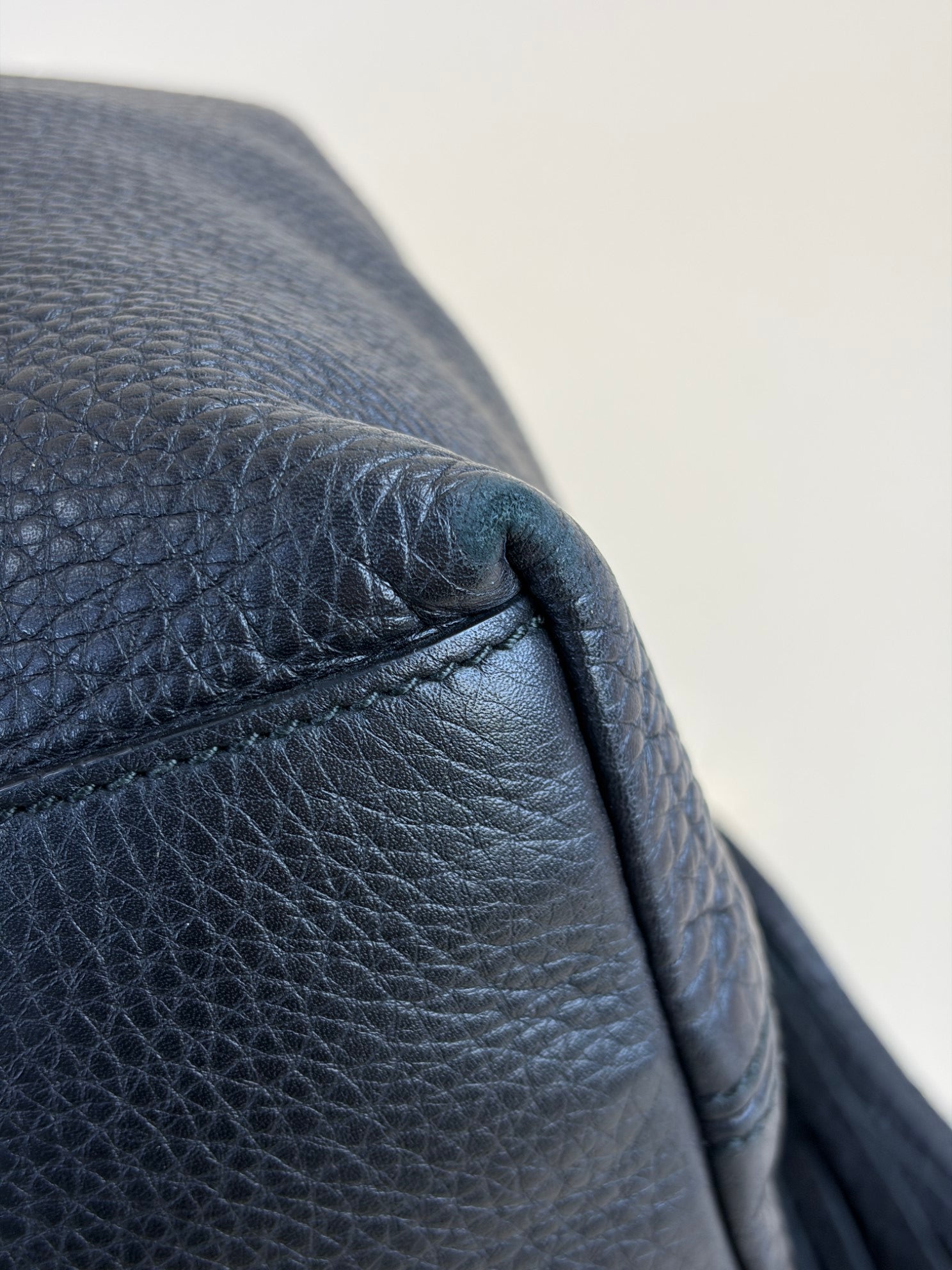 Gucci medium soho chain