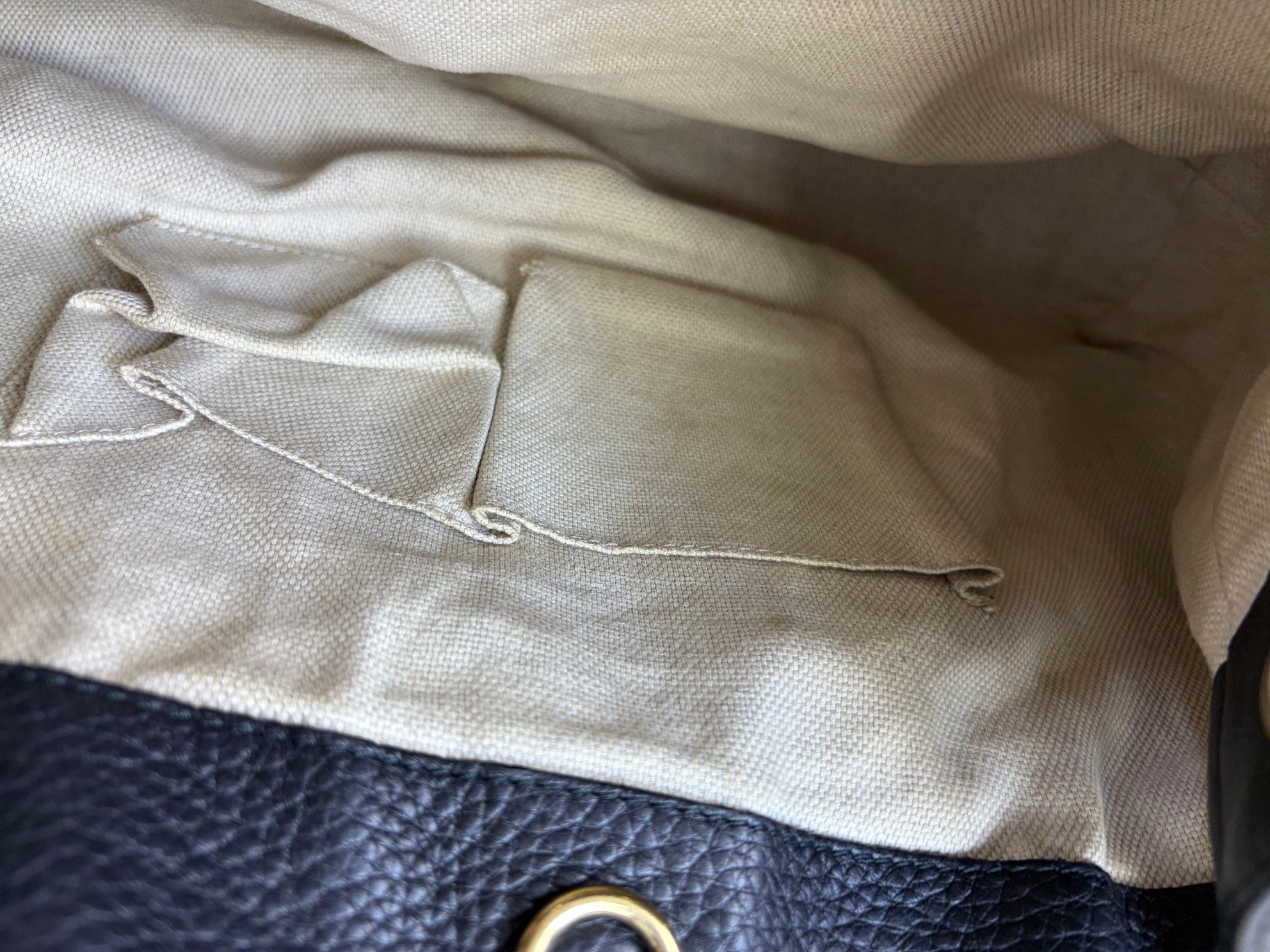 Gucci medium soho chain