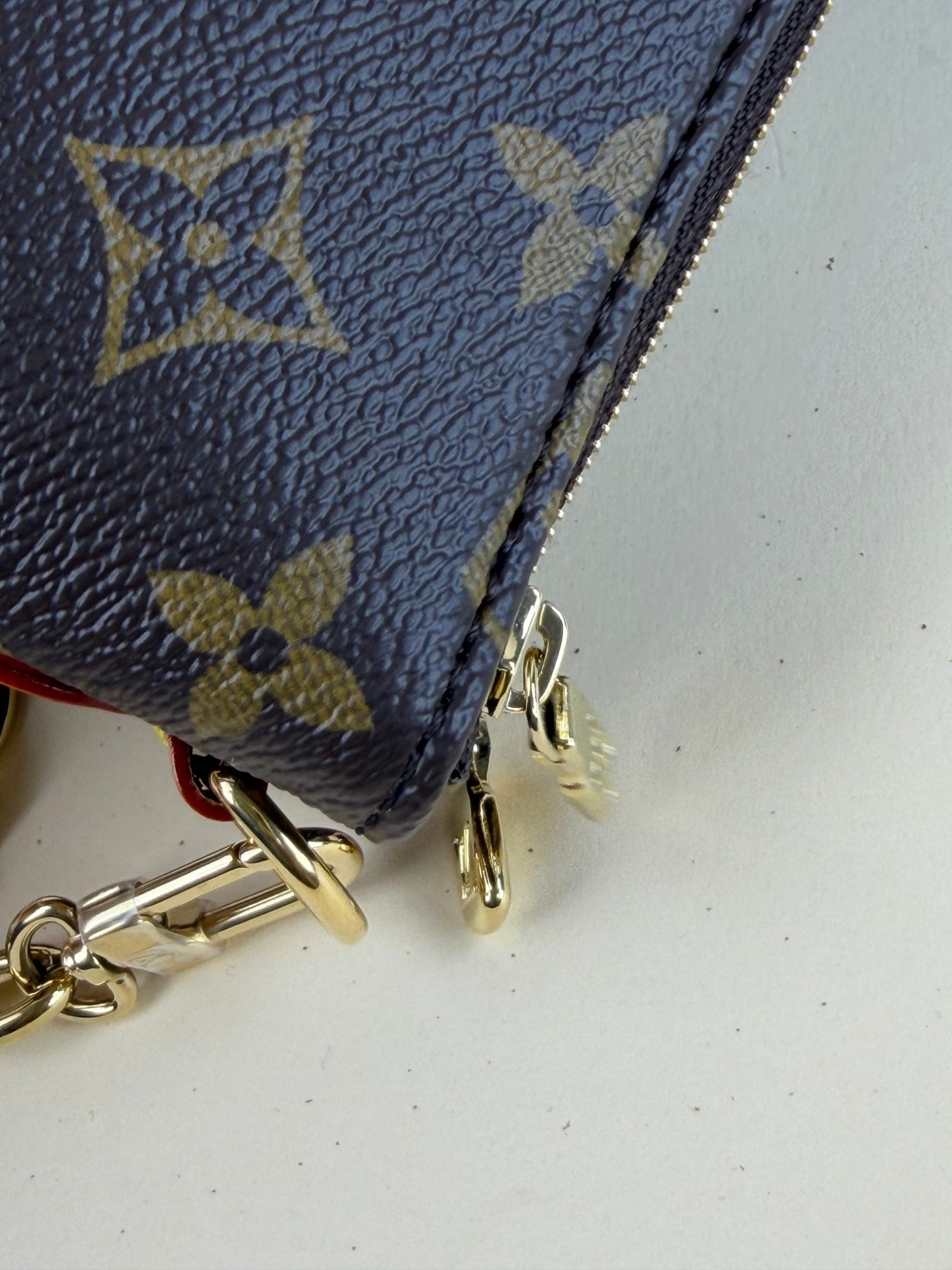 Louis Vuitton Monogram Pochette Liv Handbag