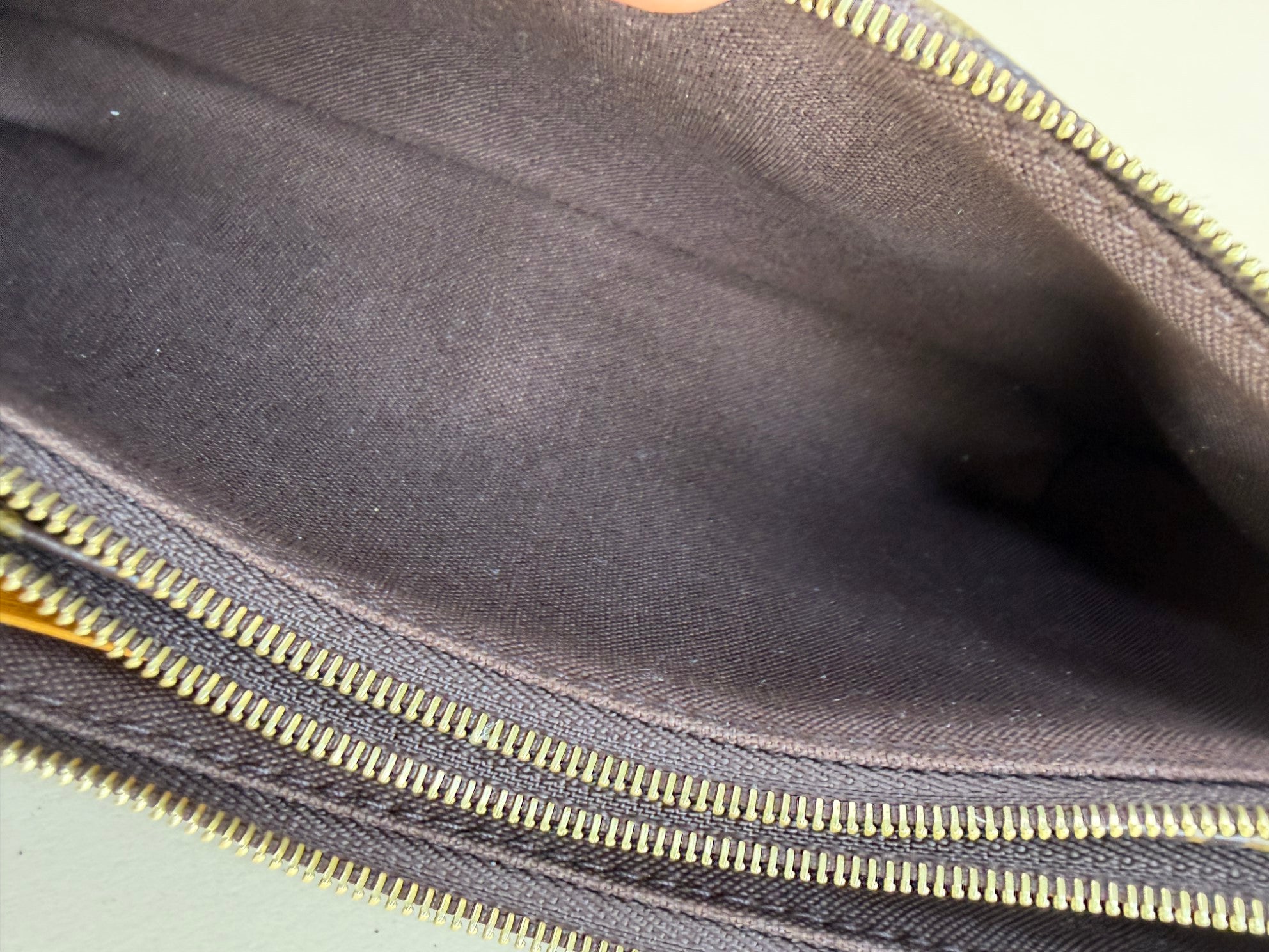 Louis Vuitton Monogram Pochette Liv Handbag