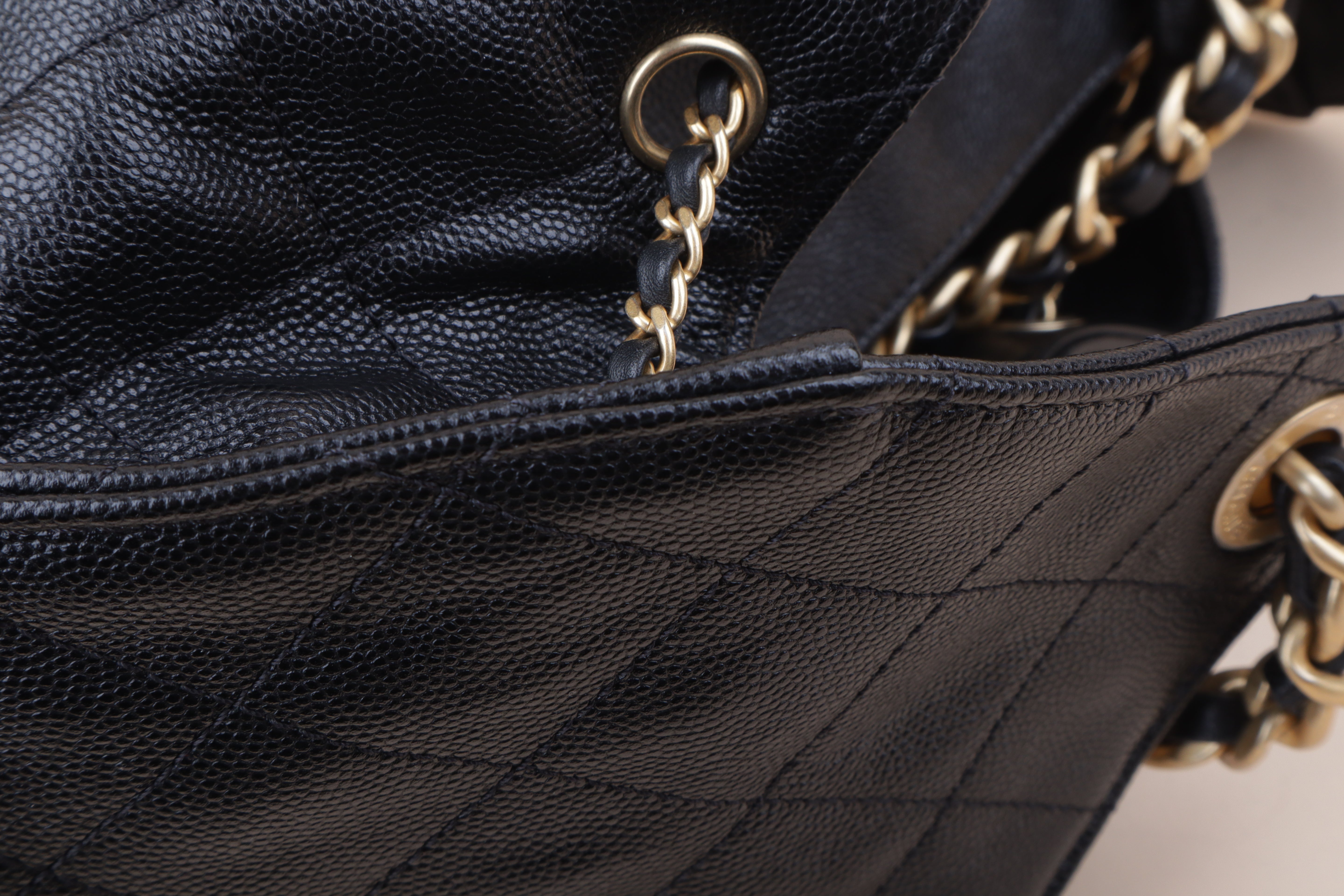 Chanel Black 25 Sac Medium Hobo Bag with Pouch