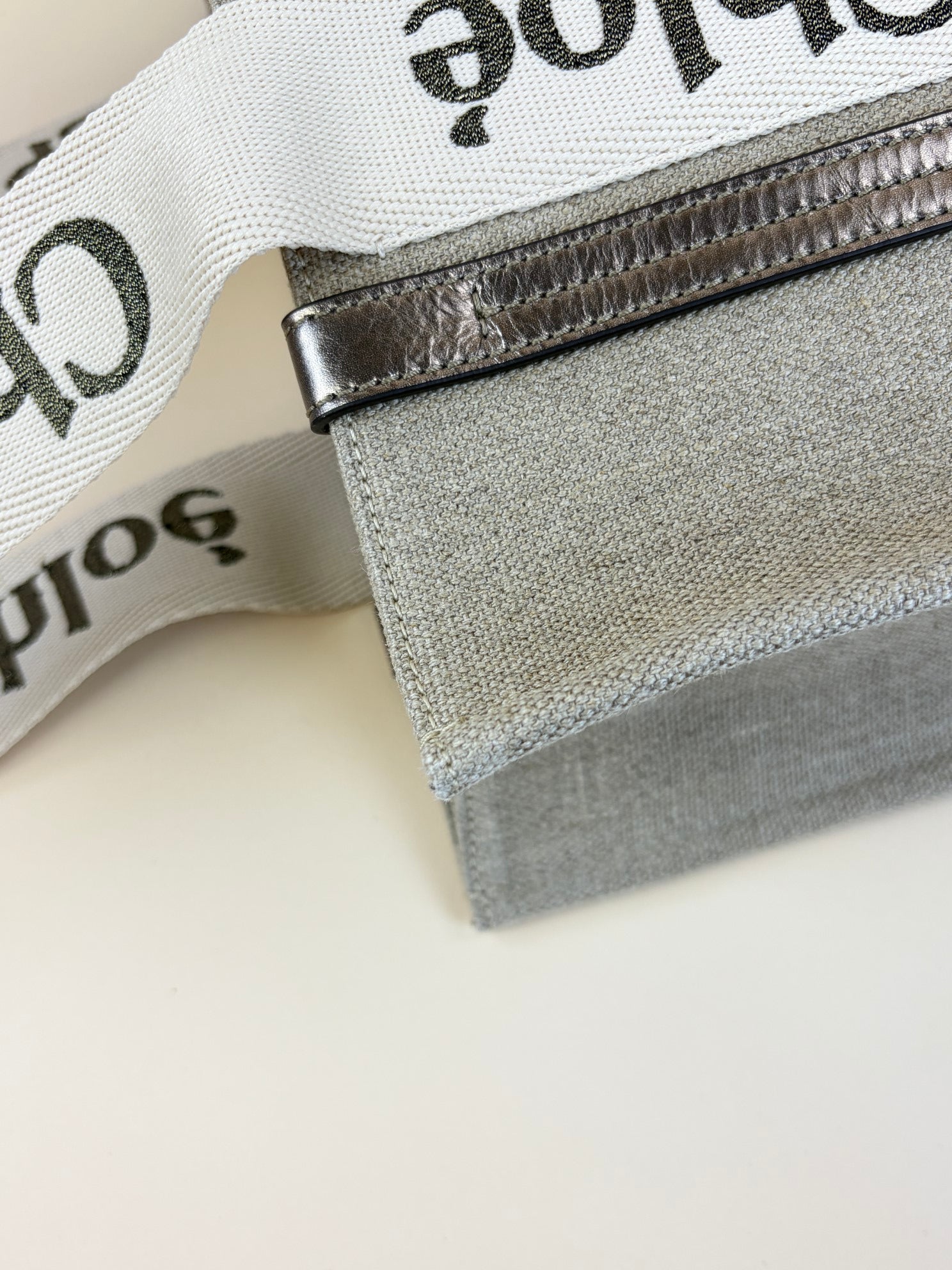 Chloe shiny grey Woody medium Tote Bag