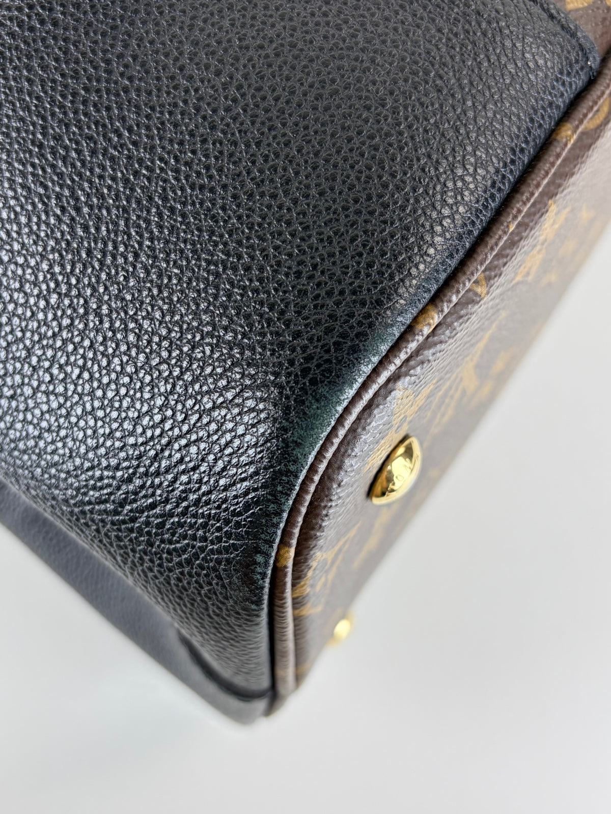 Louis vuitton monogram black leather flandrin handbag