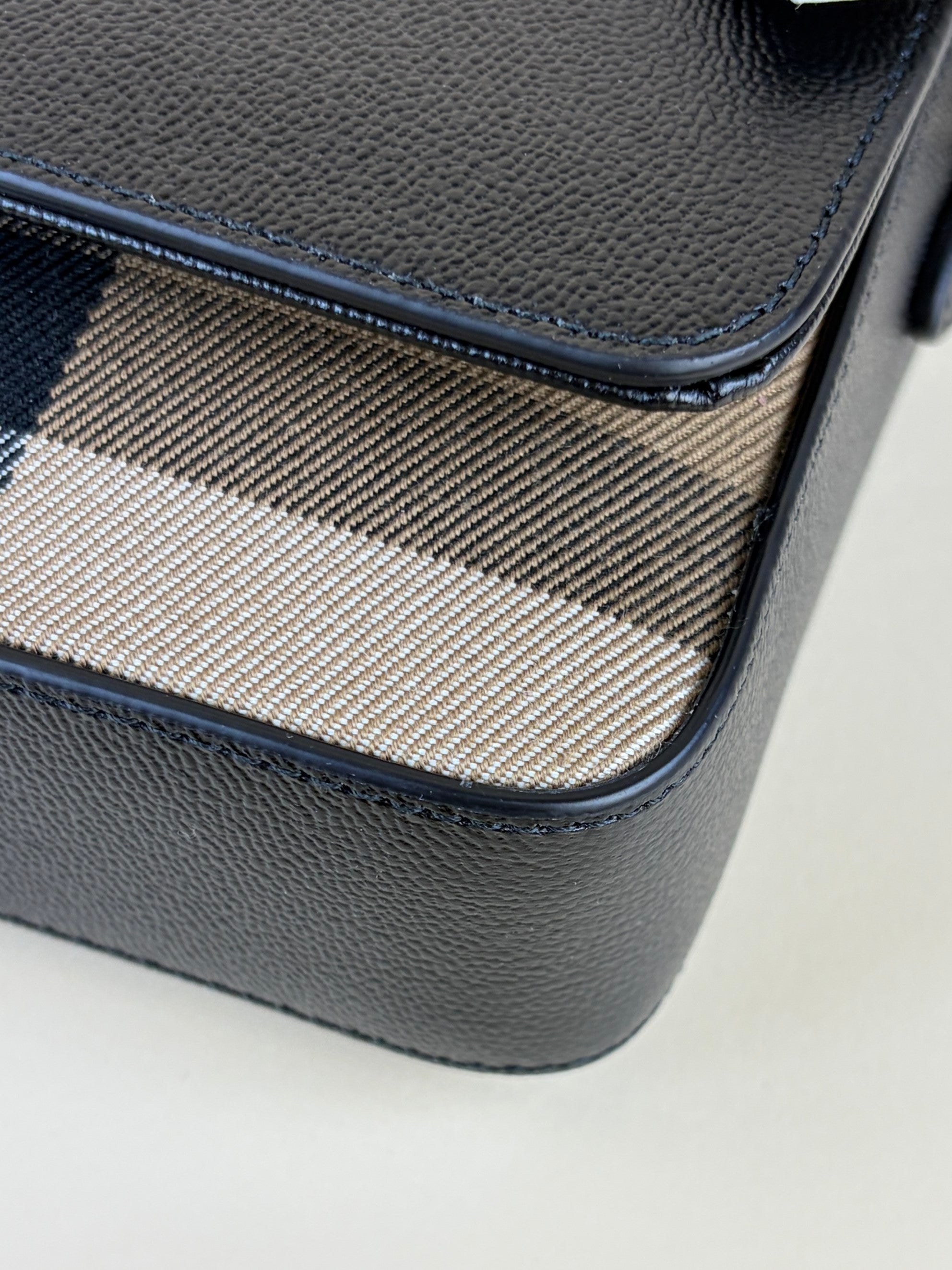 Burberry black Earth House Check Tartan Mix New Hampshire Crossbody Bag
