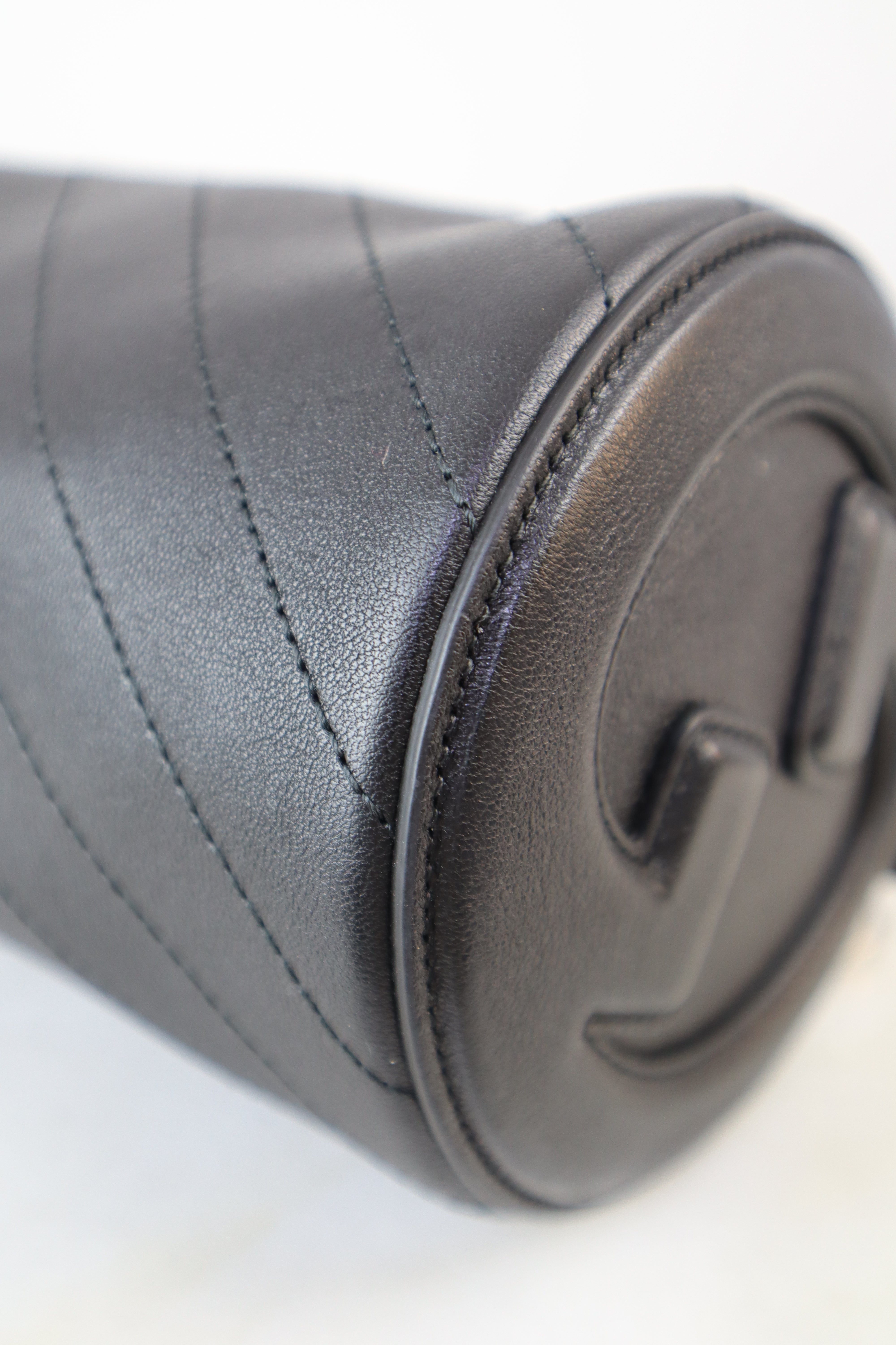 Gucci Black GG Blondie Small Round Shoulder Bag