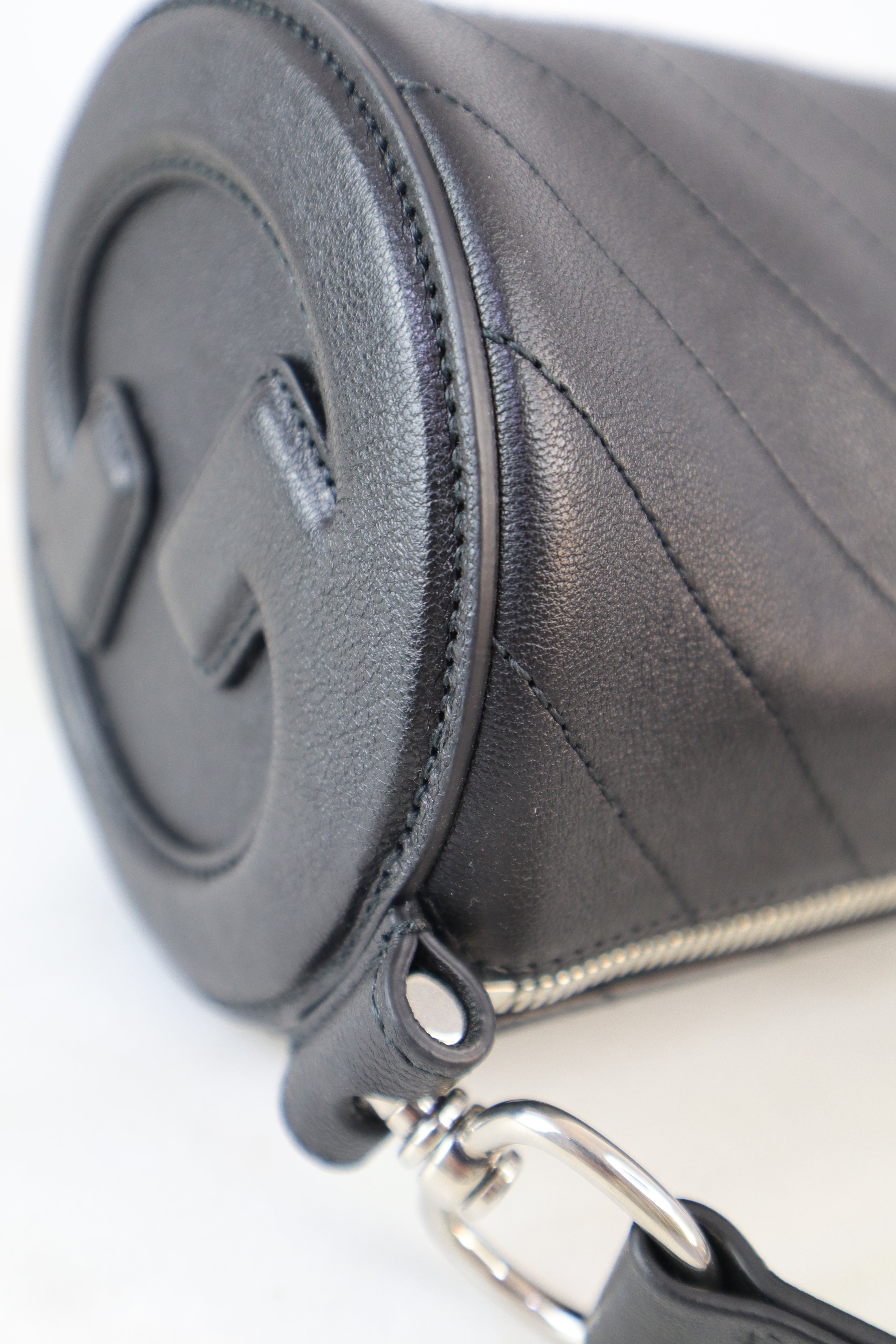 Gucci Black GG Blondie Small Round Shoulder Bag