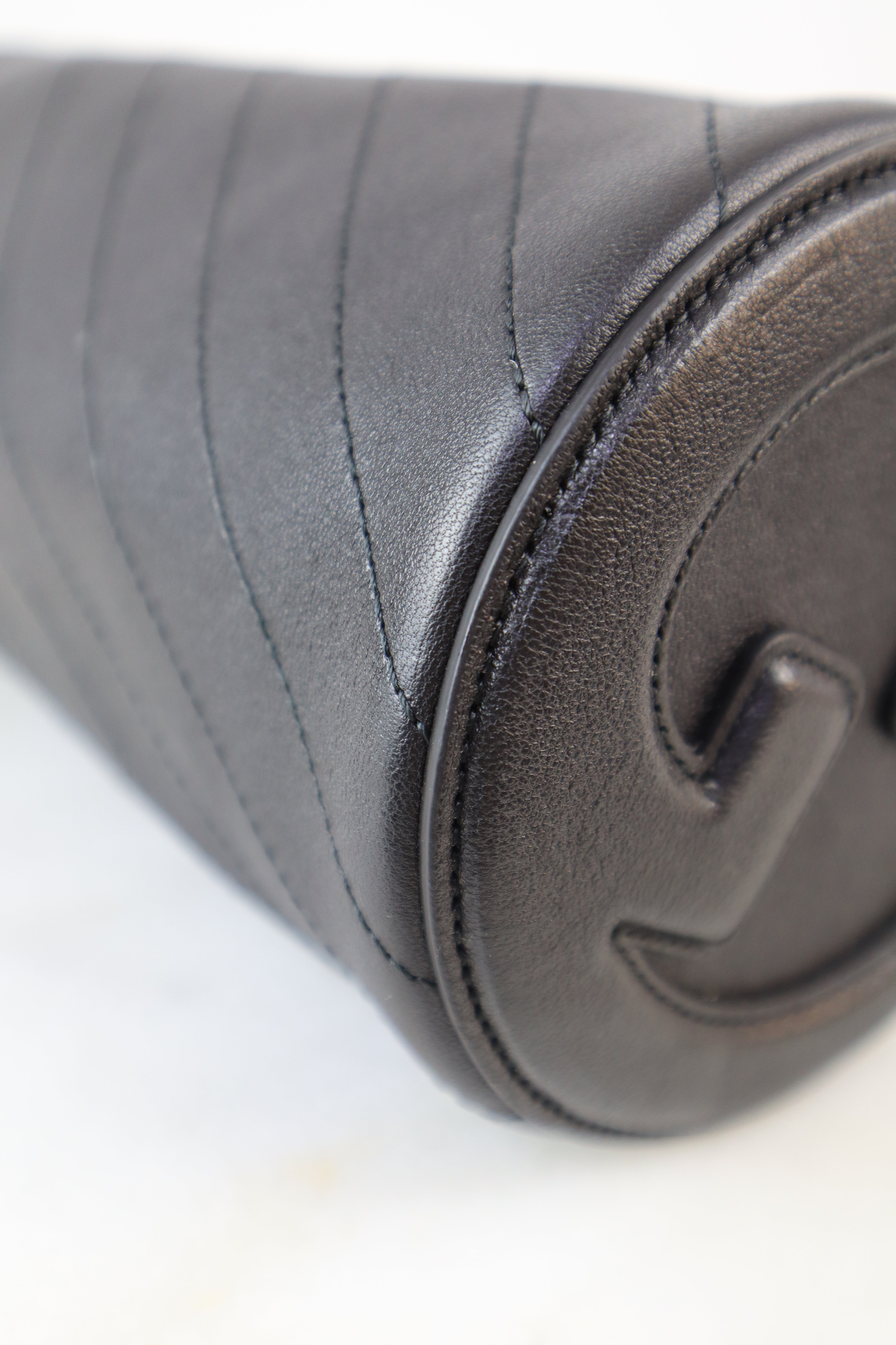Gucci Black GG Blondie Small Round Shoulder Bag