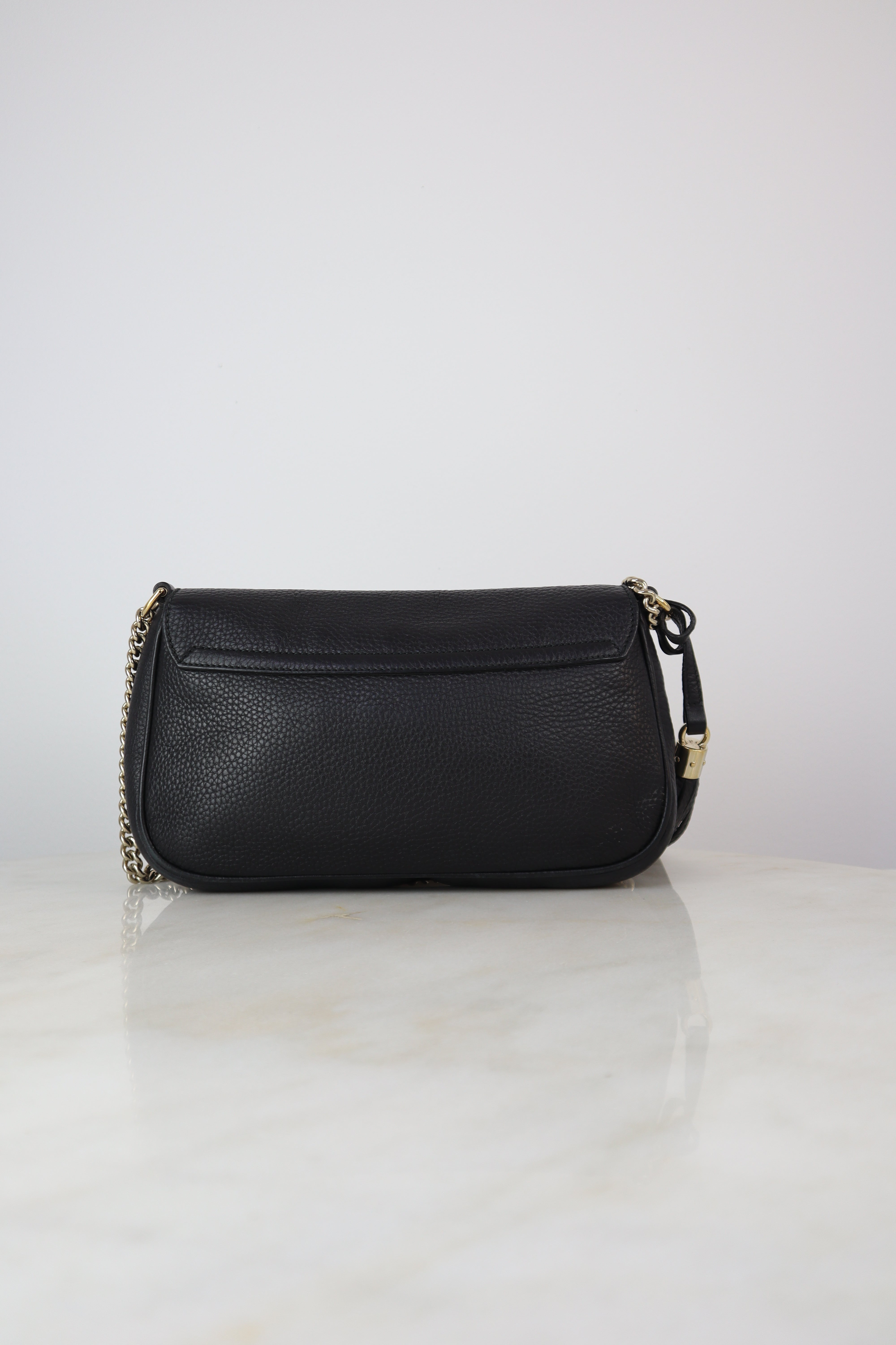 Gucci Black GG Soho Flap Crossbody Bag W/ Chain