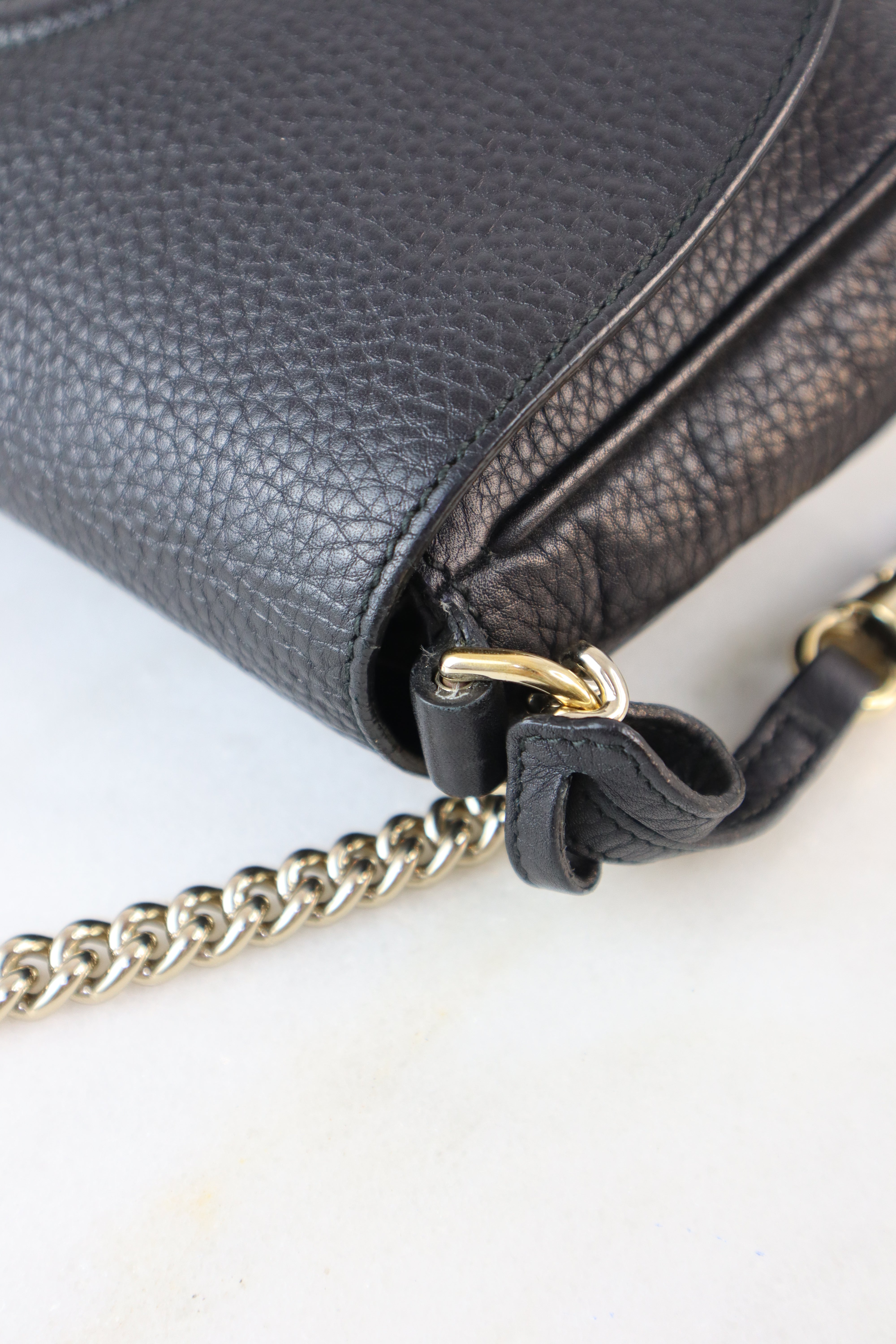 Gucci Black GG Soho Flap Crossbody Bag W/ Chain