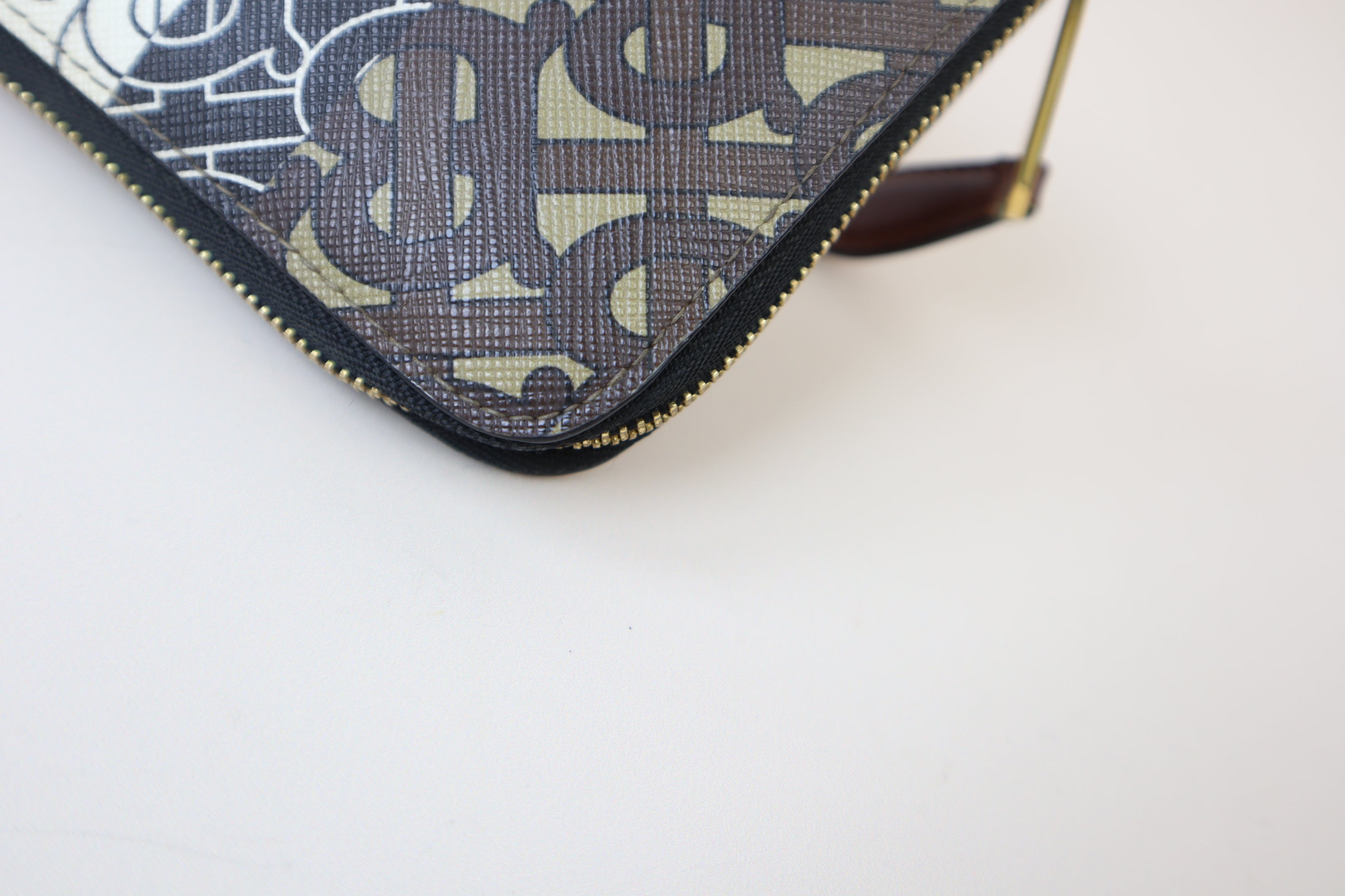 Burberry Brown Multiple Color Zip Long Wallet