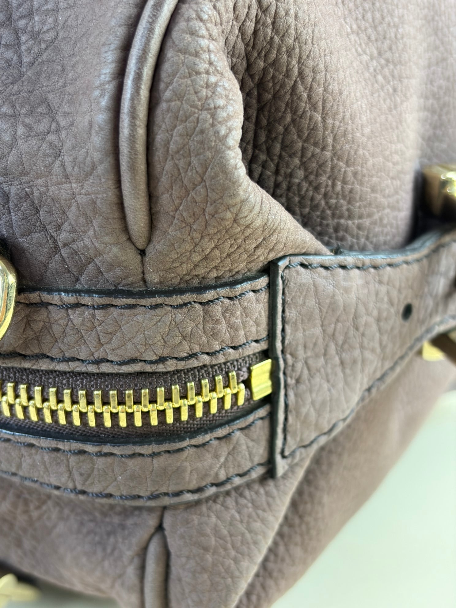 Burberry nevinson bowling medium bag with strap