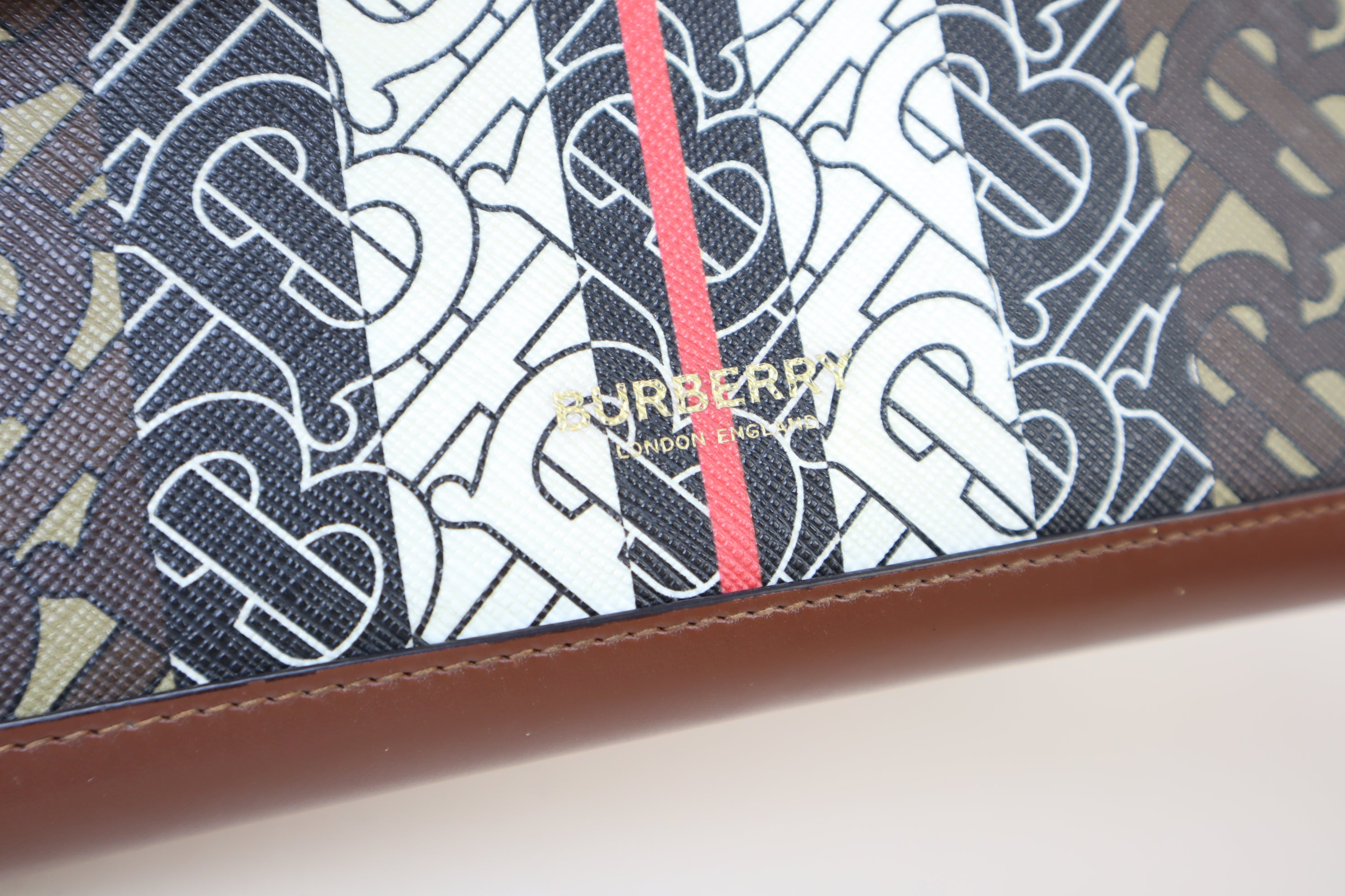 Burberry Brown Multiple Color Zip Long Wallet