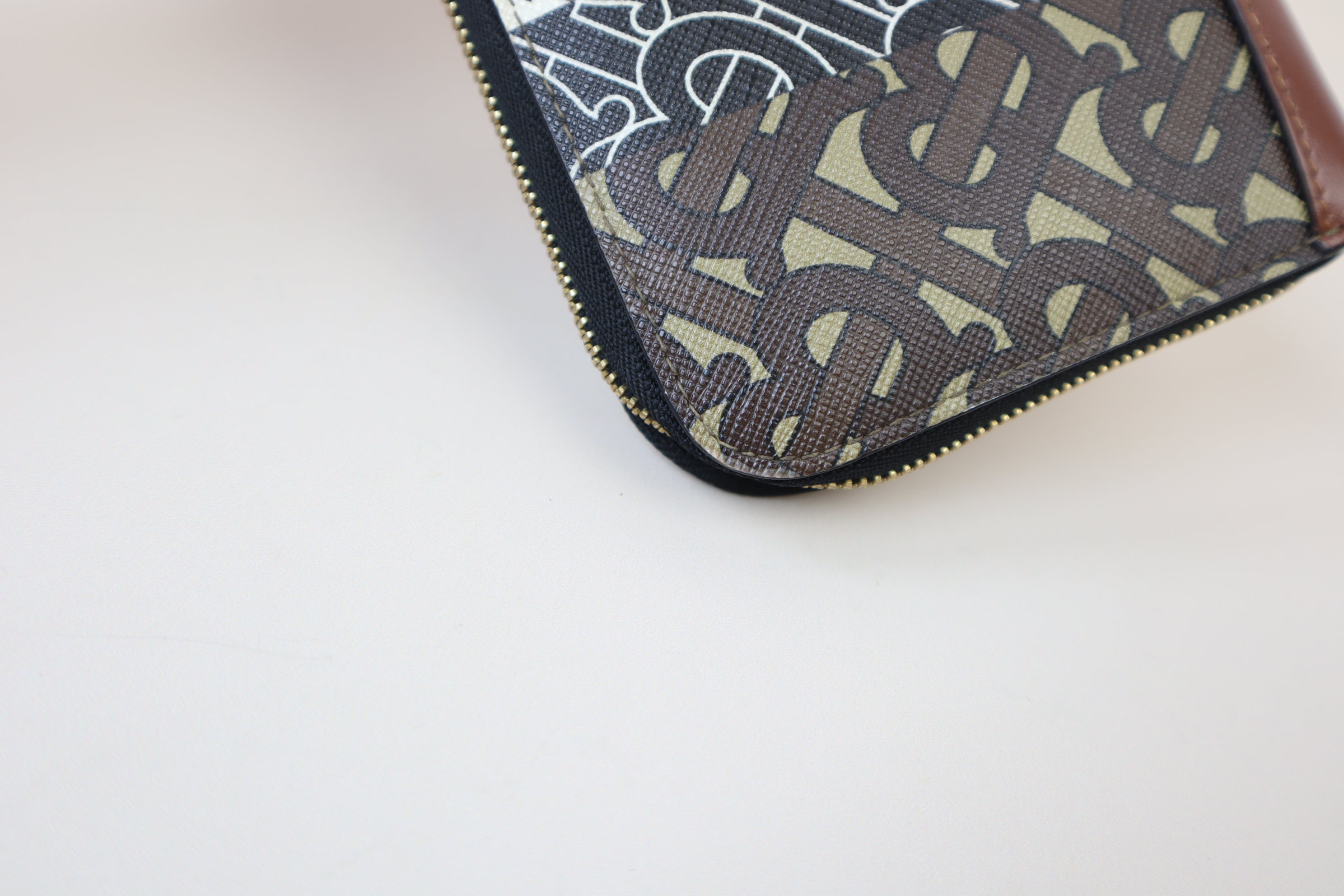 Burberry Brown Multiple Color Zip Long Wallet
