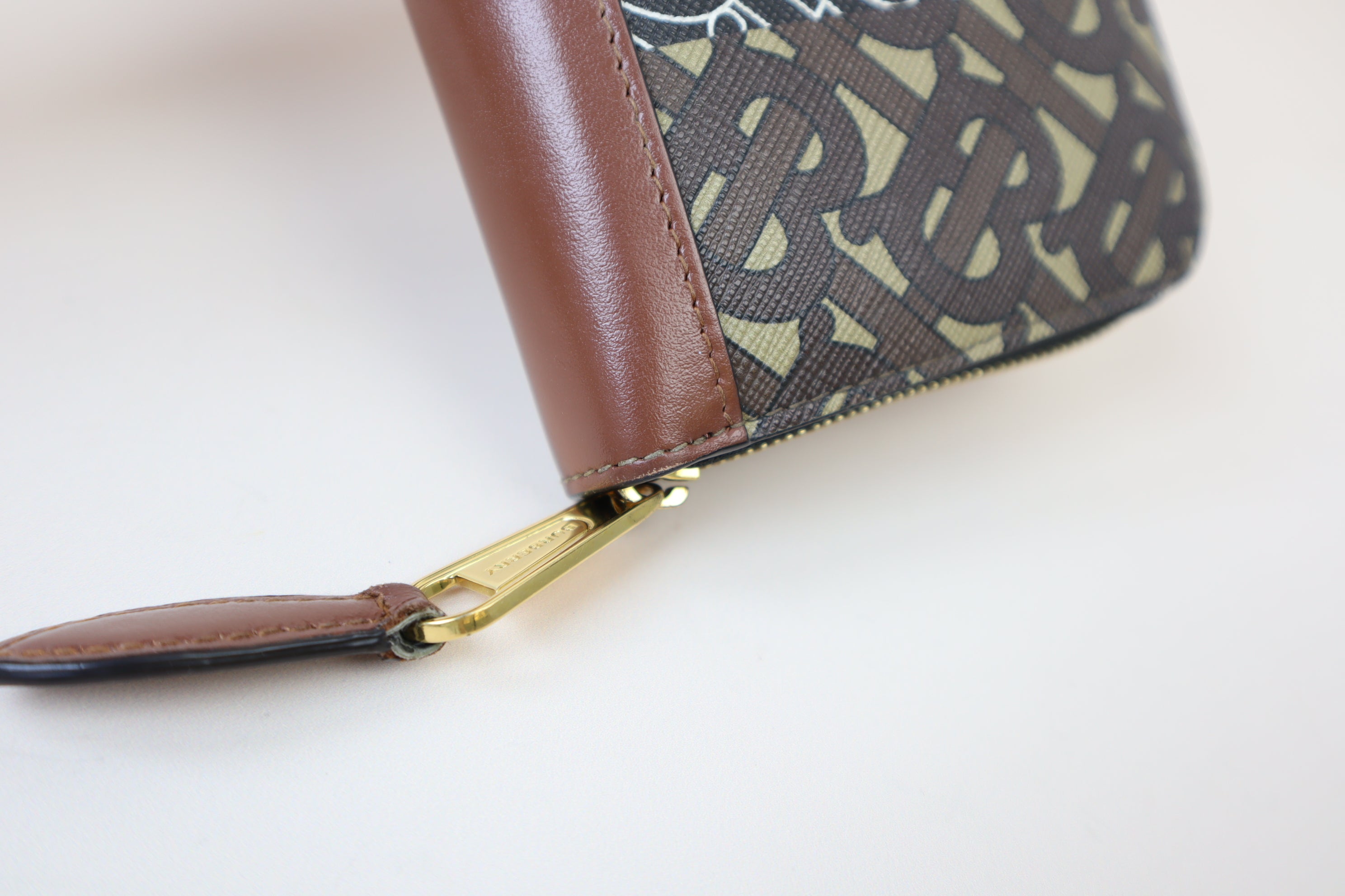 Burberry Brown Multiple Color Zip Long Wallet