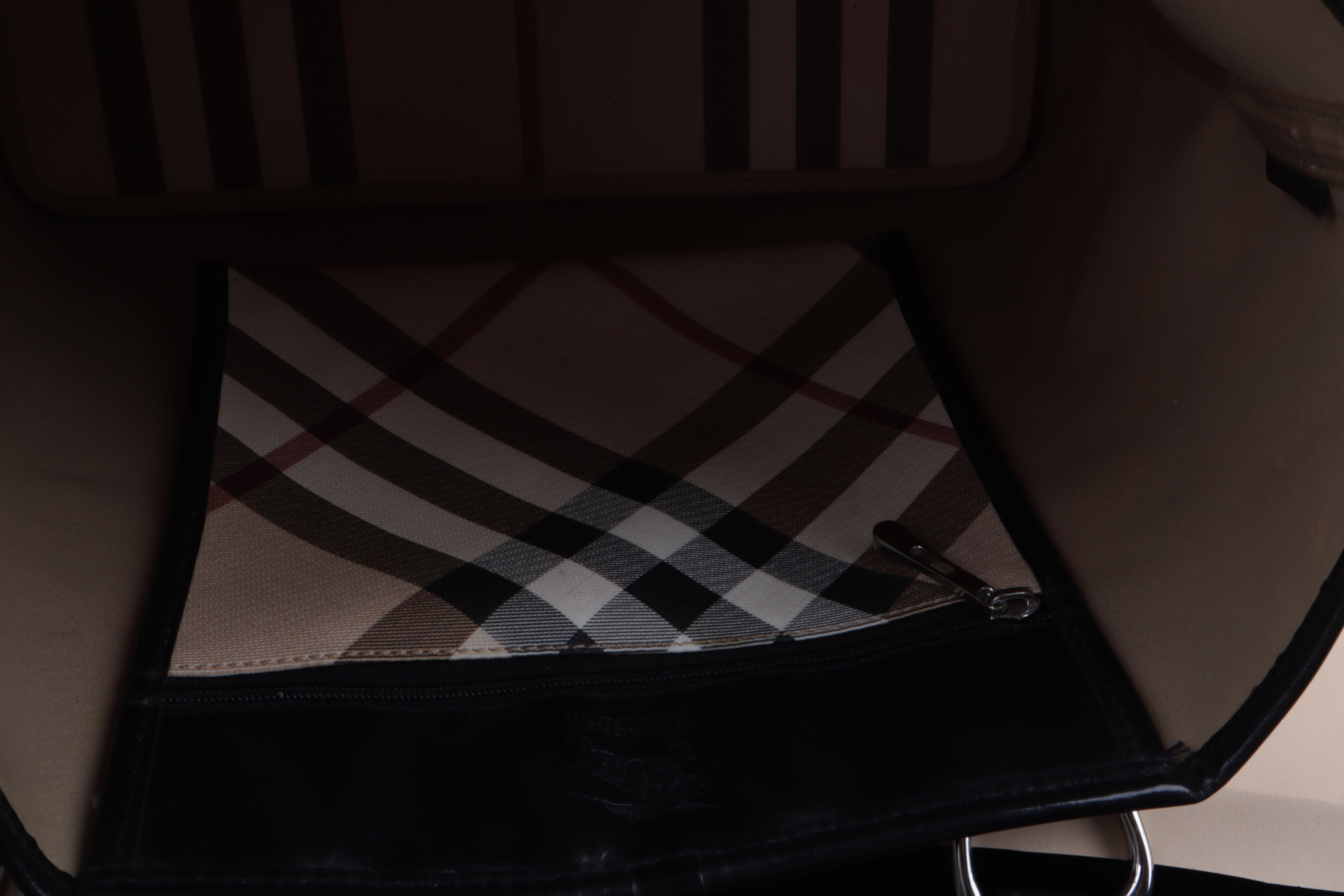 Burberry super nova large Nickie check and black