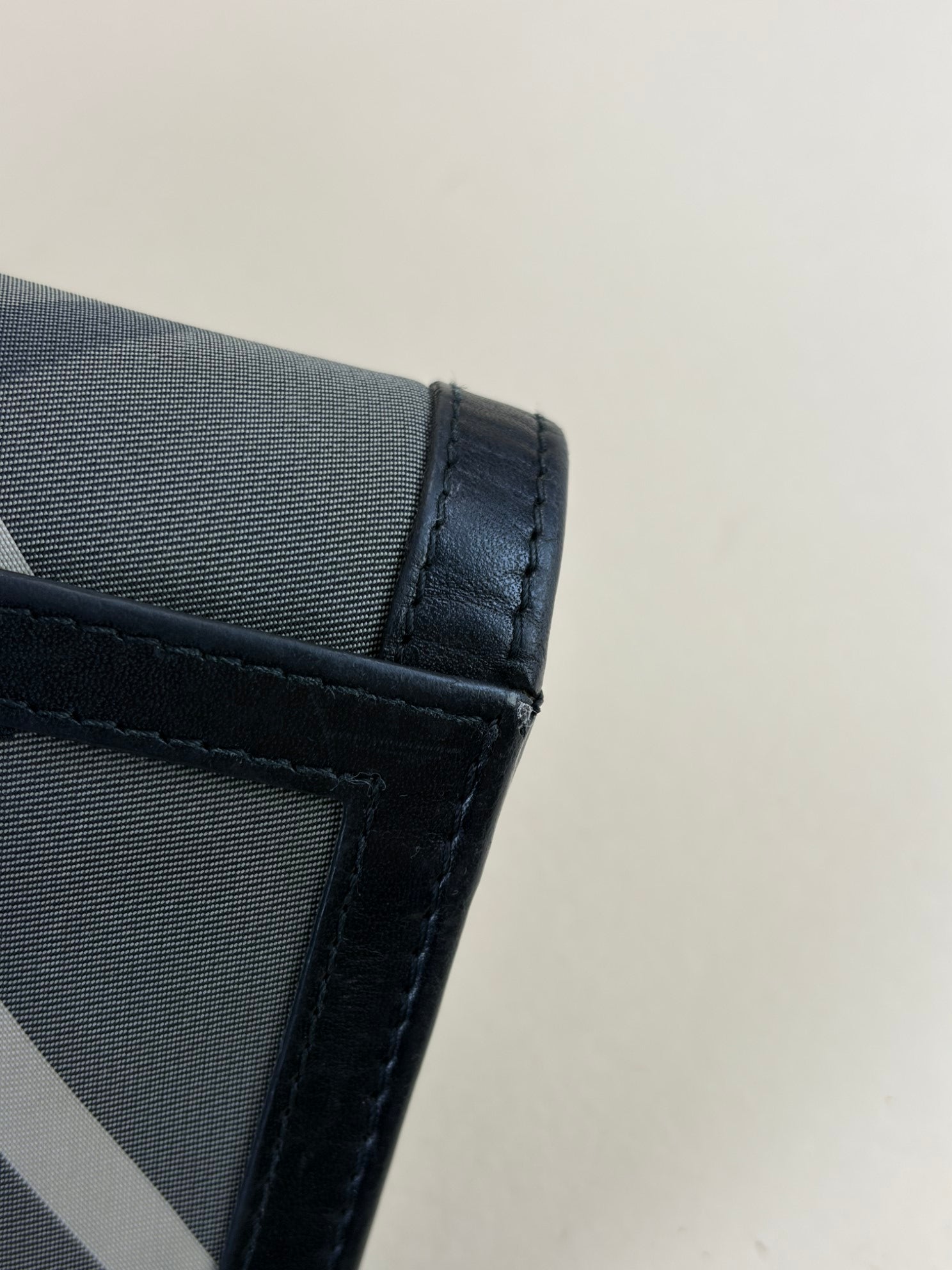 Burberry beat Penrose continental charcoal check wallet