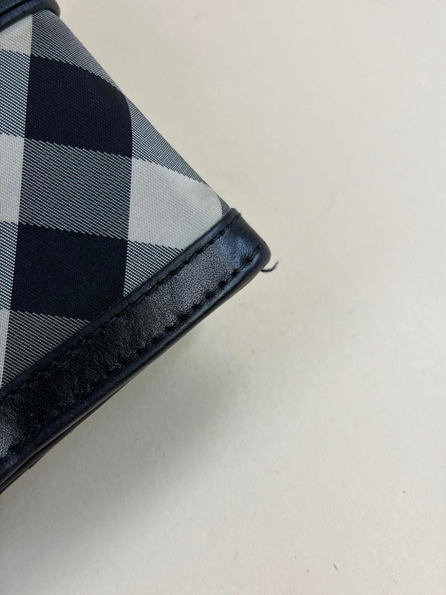 Burberry beat Penrose continental charcoal check wallet