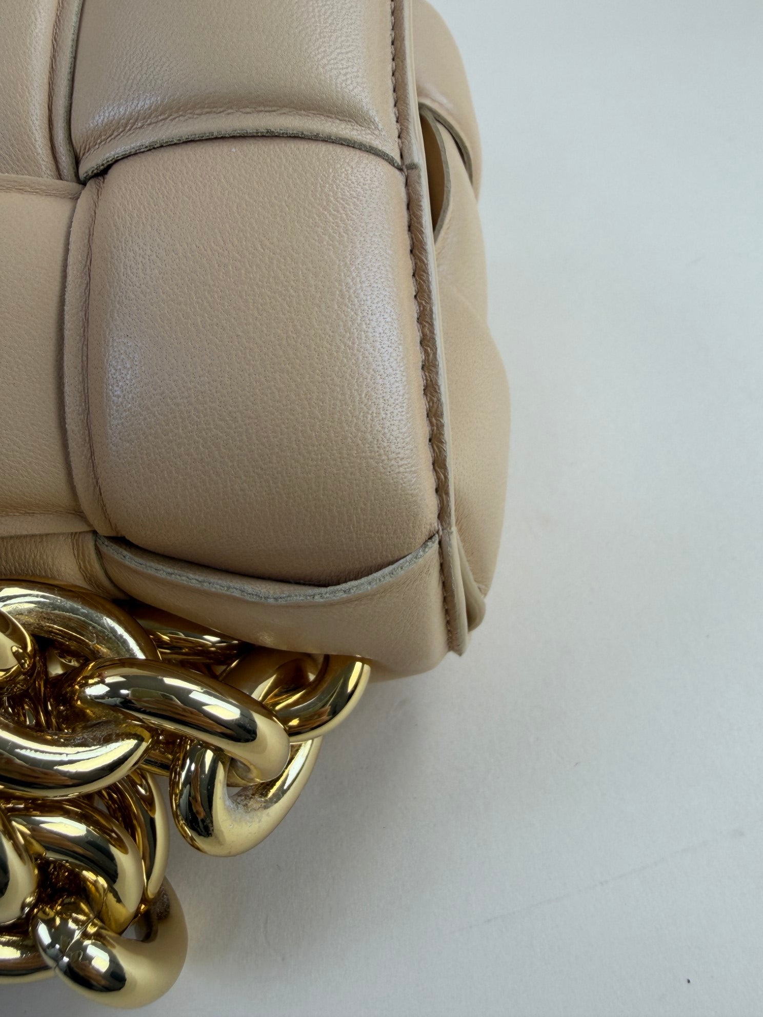 Bottega Veneta maxi intrico padded chain cassette beige