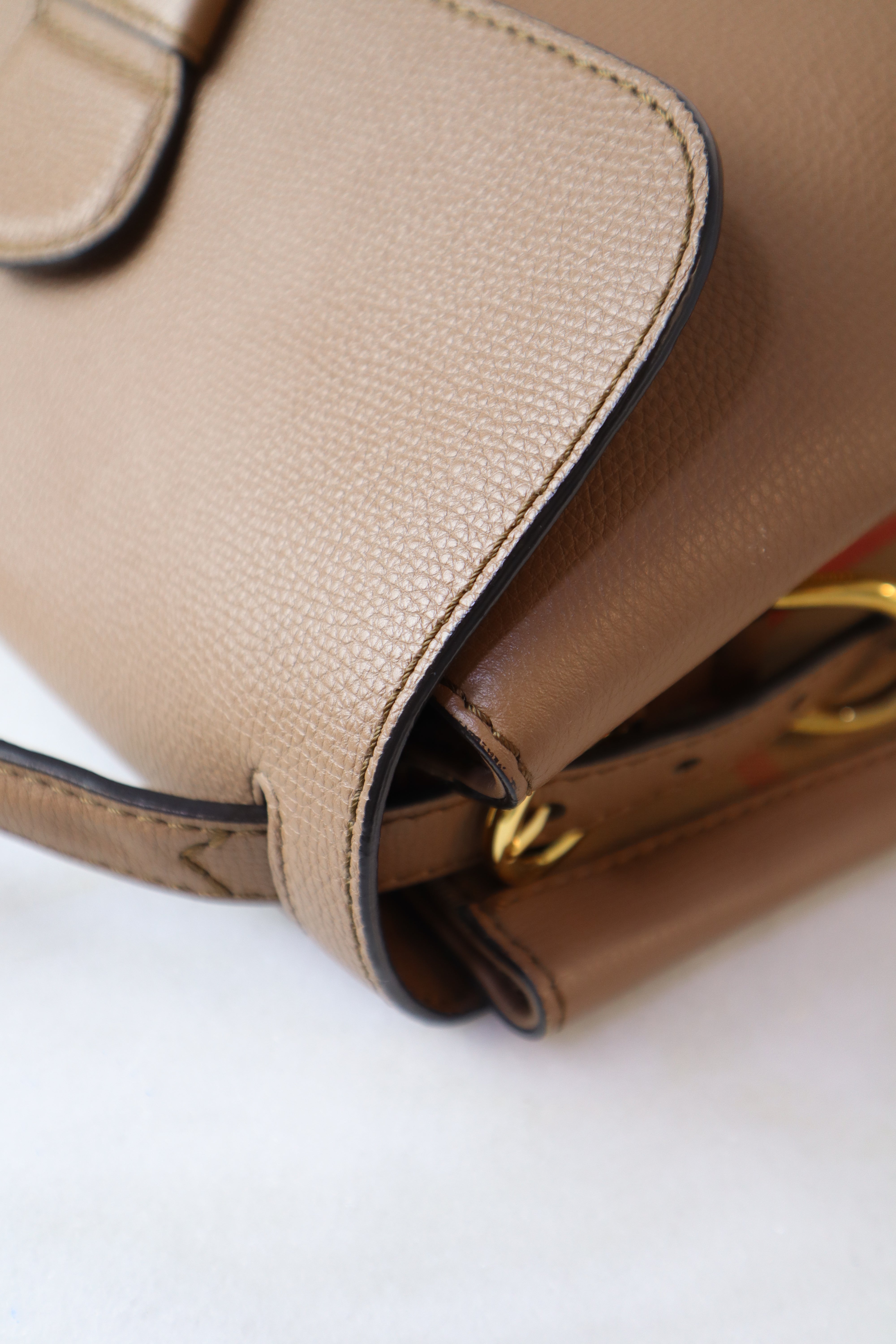Burberry Beige Camberley Medium Sstchel Top Handle W/ Strap