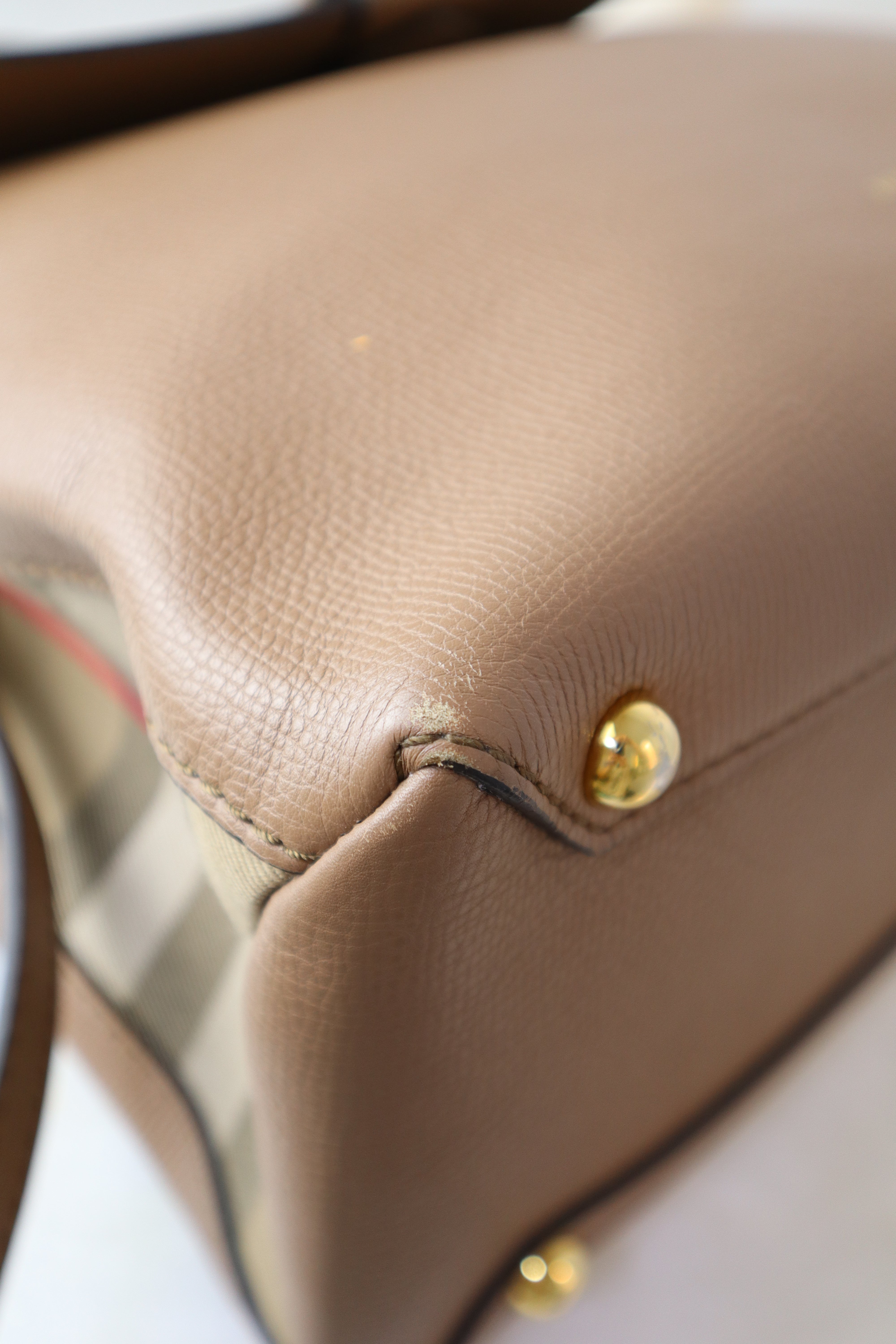 Burberry Beige Camberley Medium Sstchel Top Handle W/ Strap