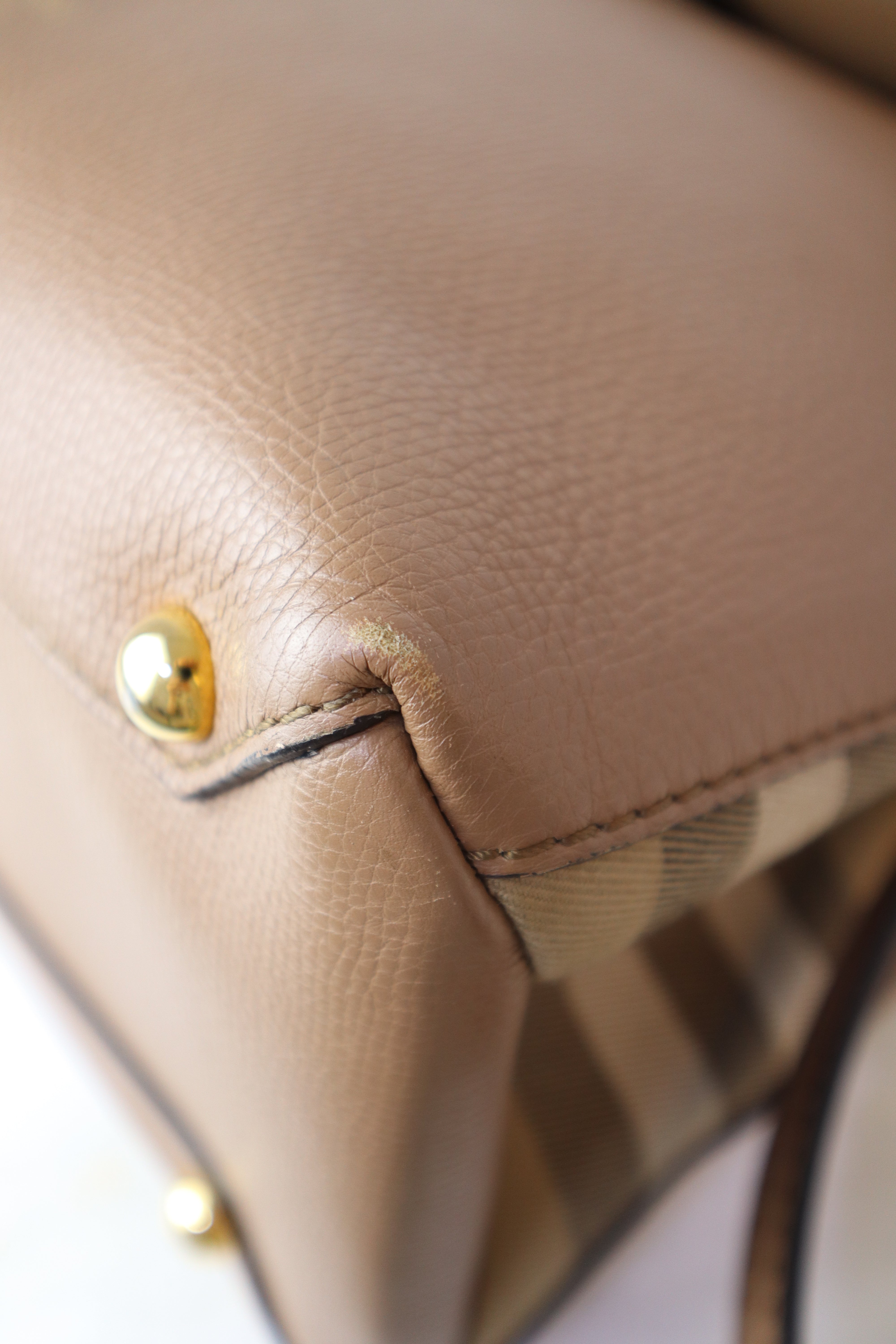 Burberry Beige Camberley Medium Sstchel Top Handle W/ Strap