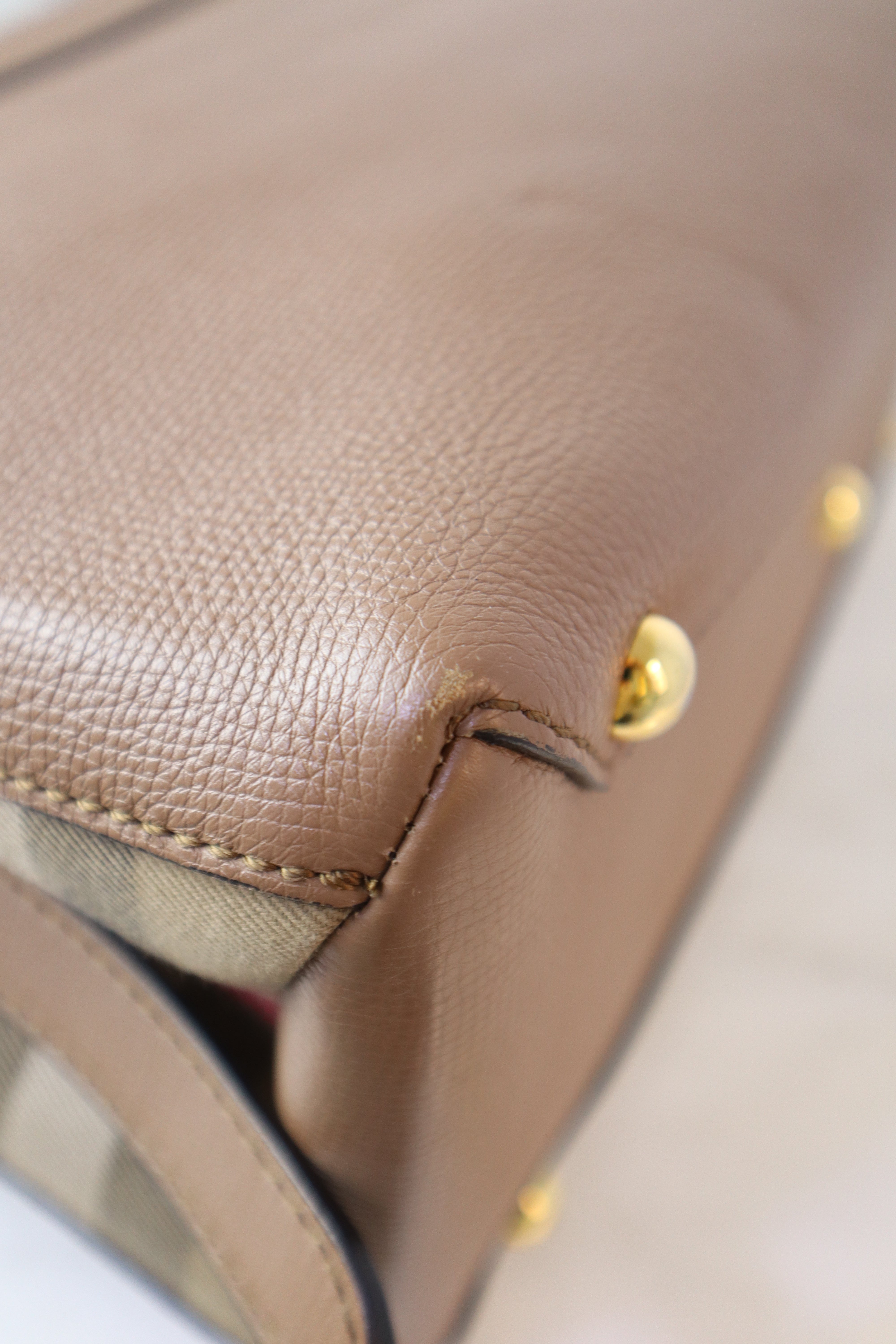 Burberry Beige Camberley Medium Sstchel Top Handle W/ Strap