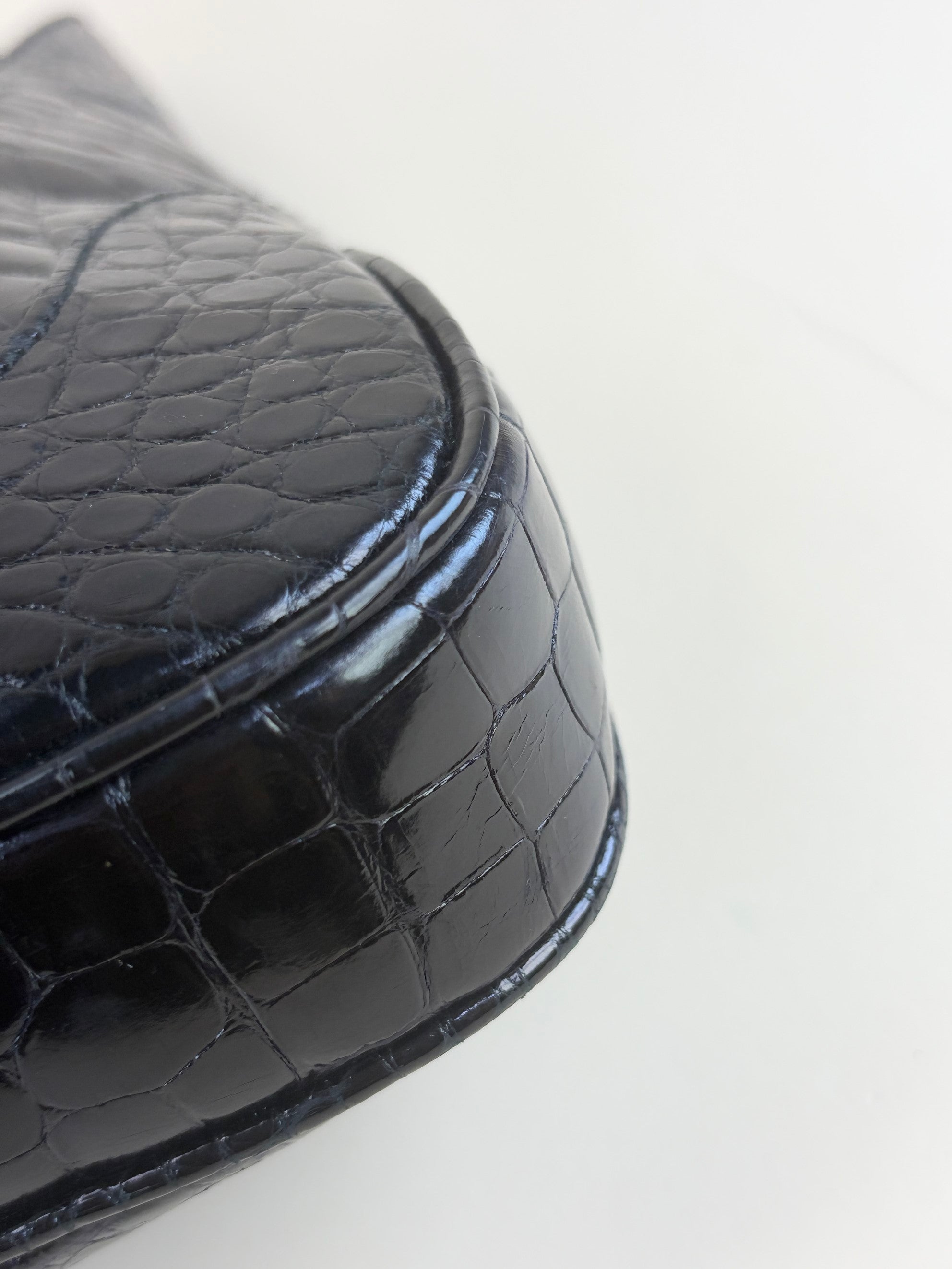 Gucci Jackie vintage with piston lock crocodile black vernis