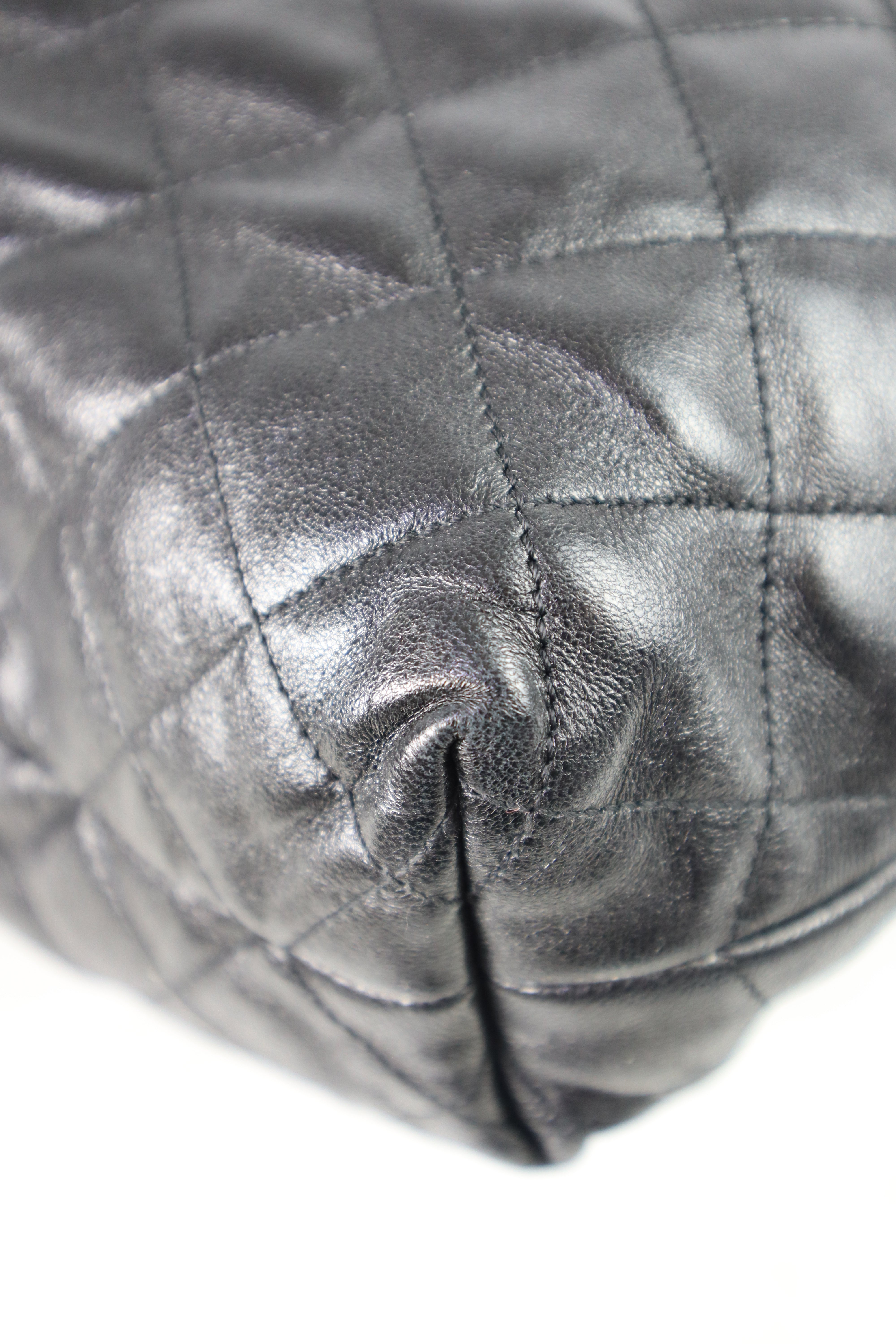 YSL Black ICARE Quilted Tote Bag W/ Pouch