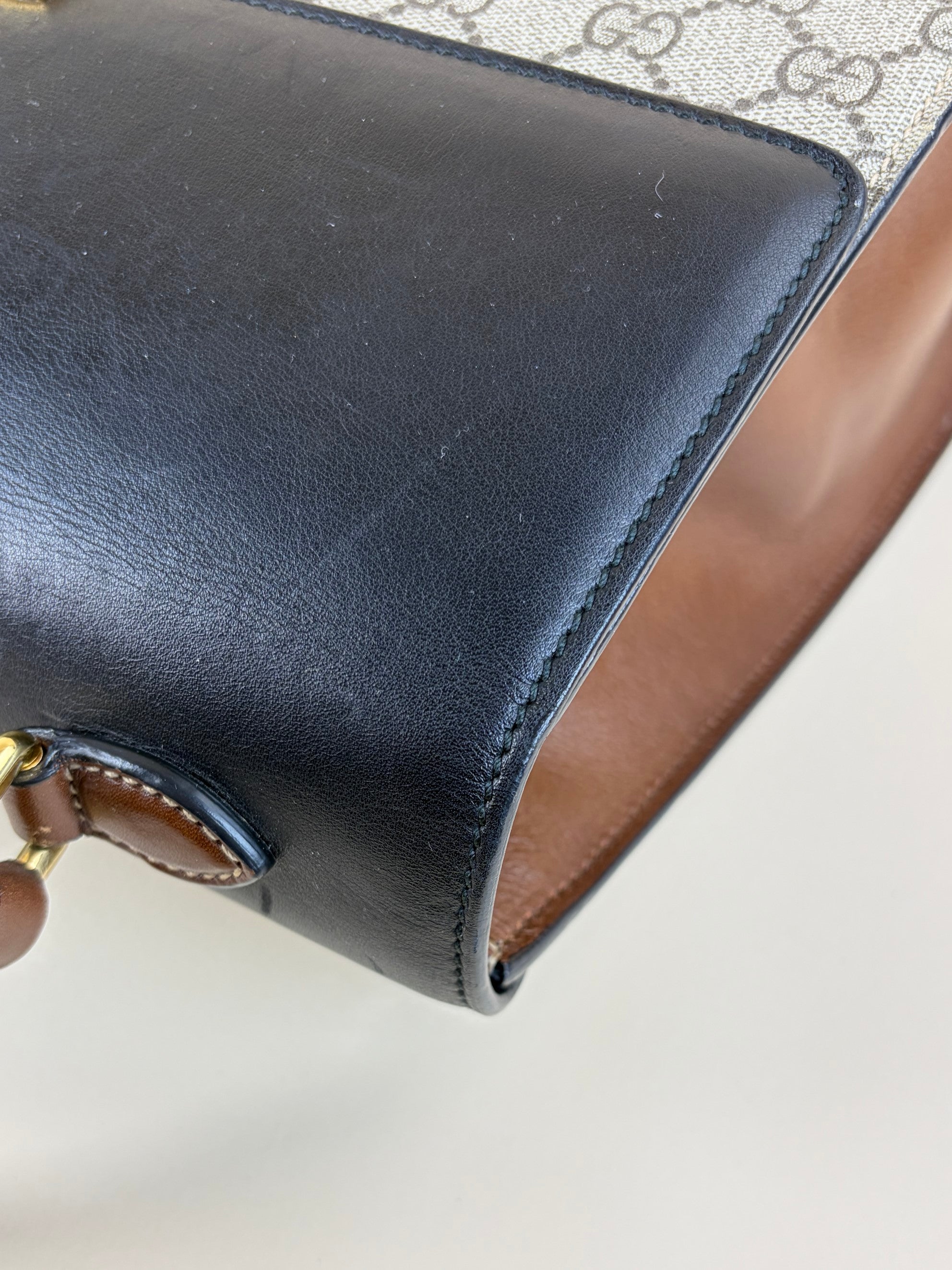 Gucci GG Supreme monogram calfskin medium Padlock Bag