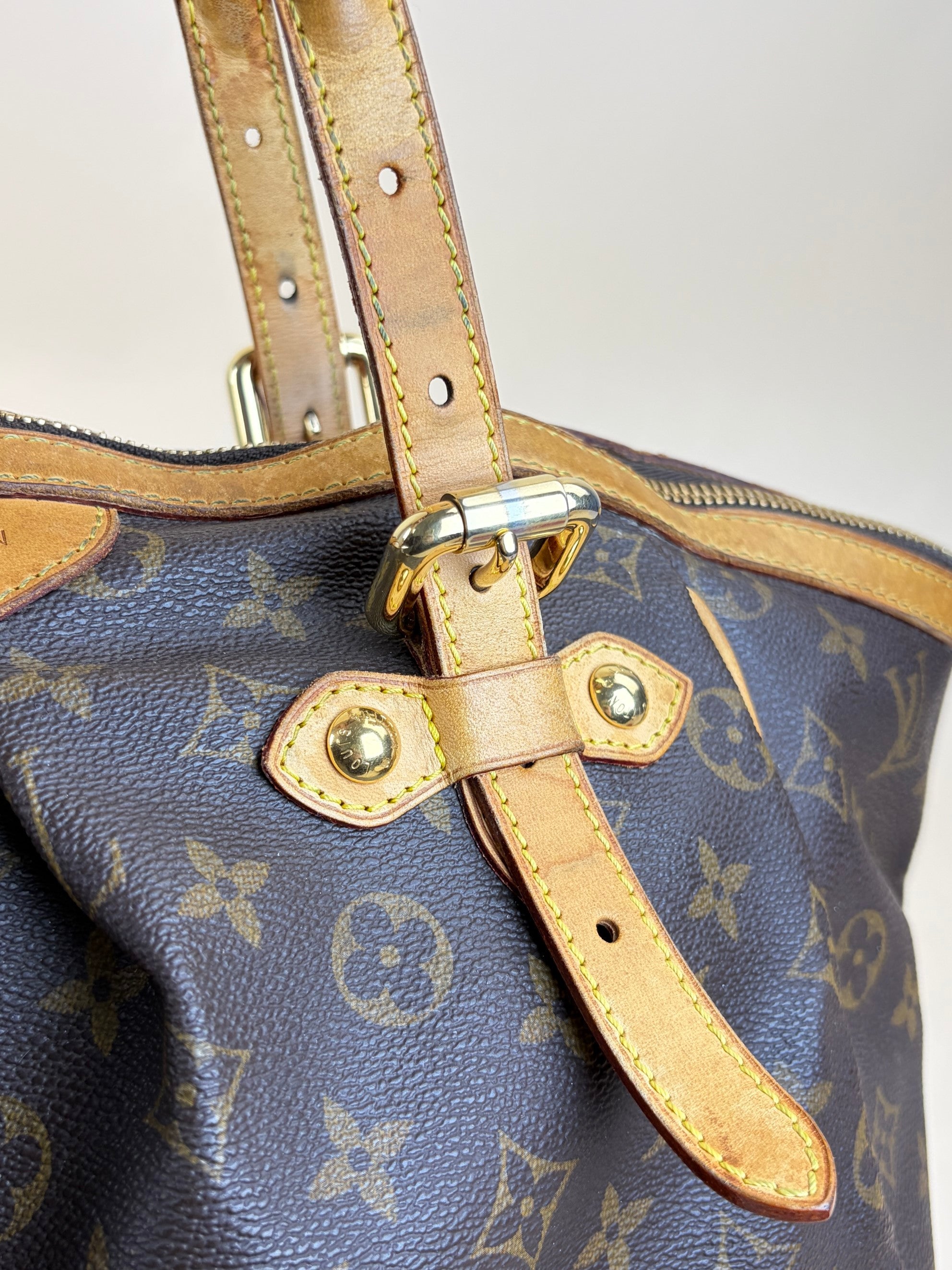 Louis Vuitton Monogram canvas Tivoli gm tote bag