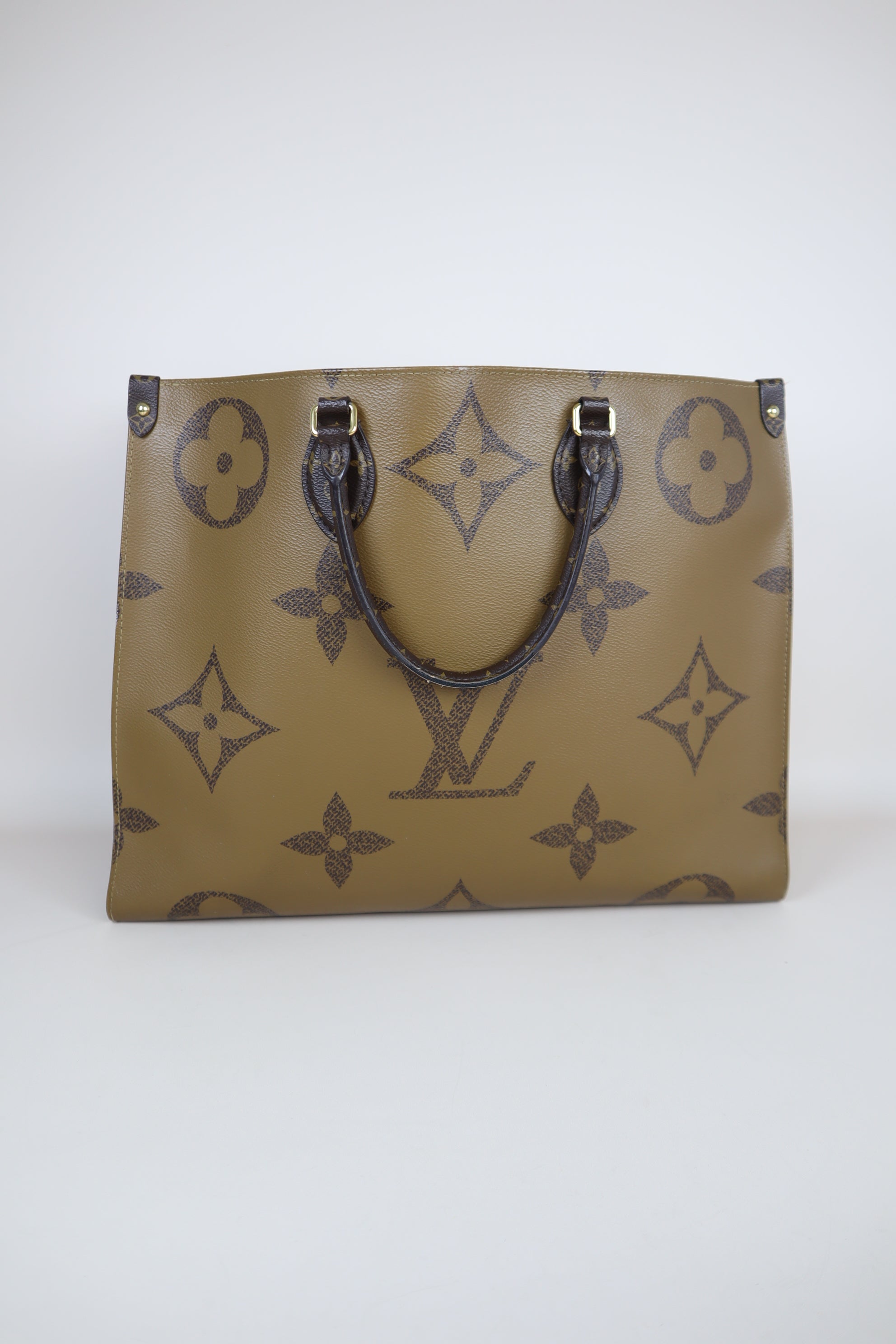 Louis Vuitton monogram Onthego GM Bag with Black Handle
