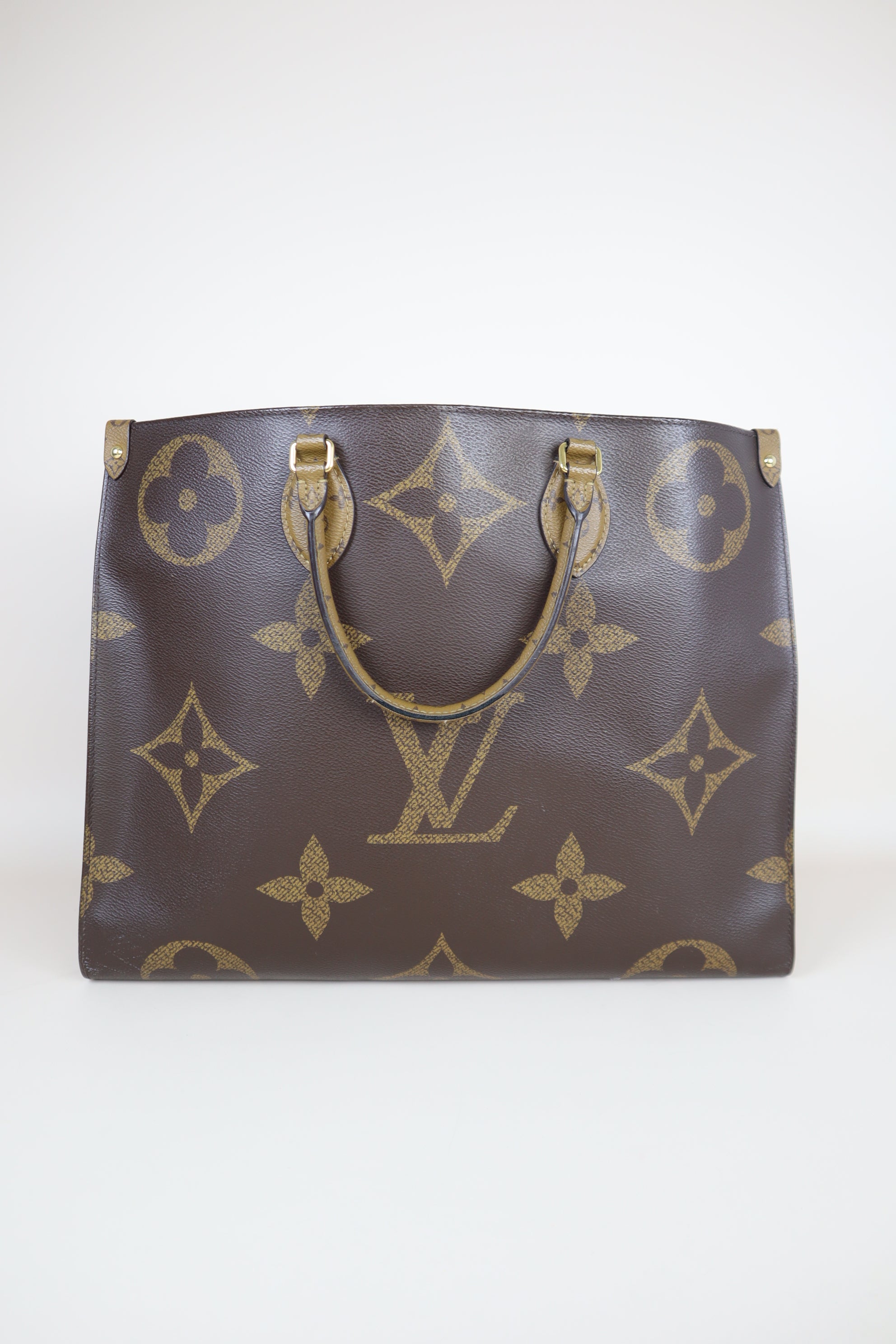 Louis Vuitton monogram Onthego GM Bag with Black Handle