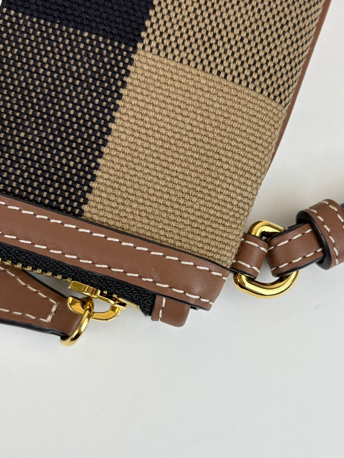 Burberry taupe brown leather/house check canvas new Peyton wristlet pouch