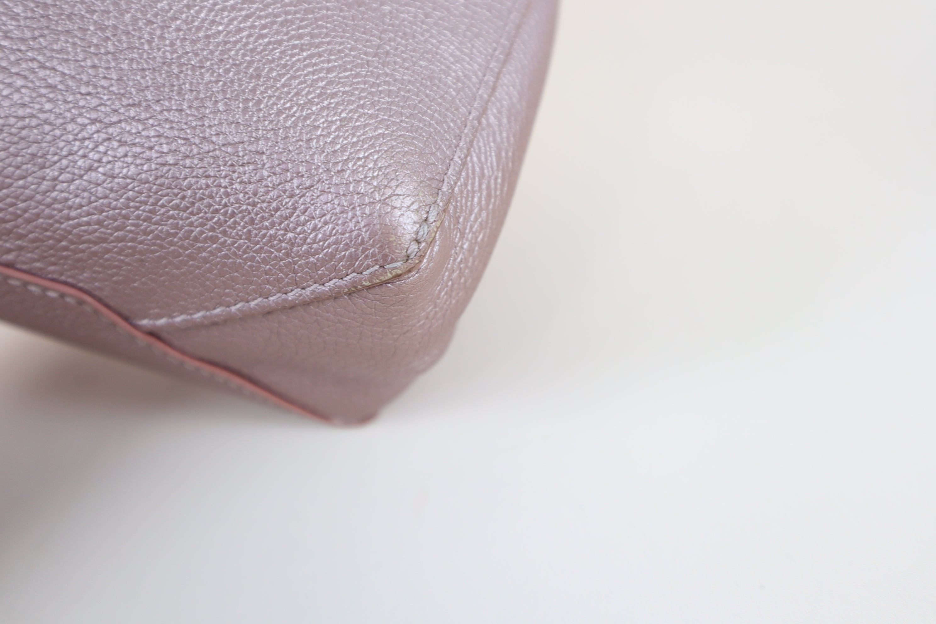 Louis Vuitton Metallic Pink Eyelet Lock Me Bag