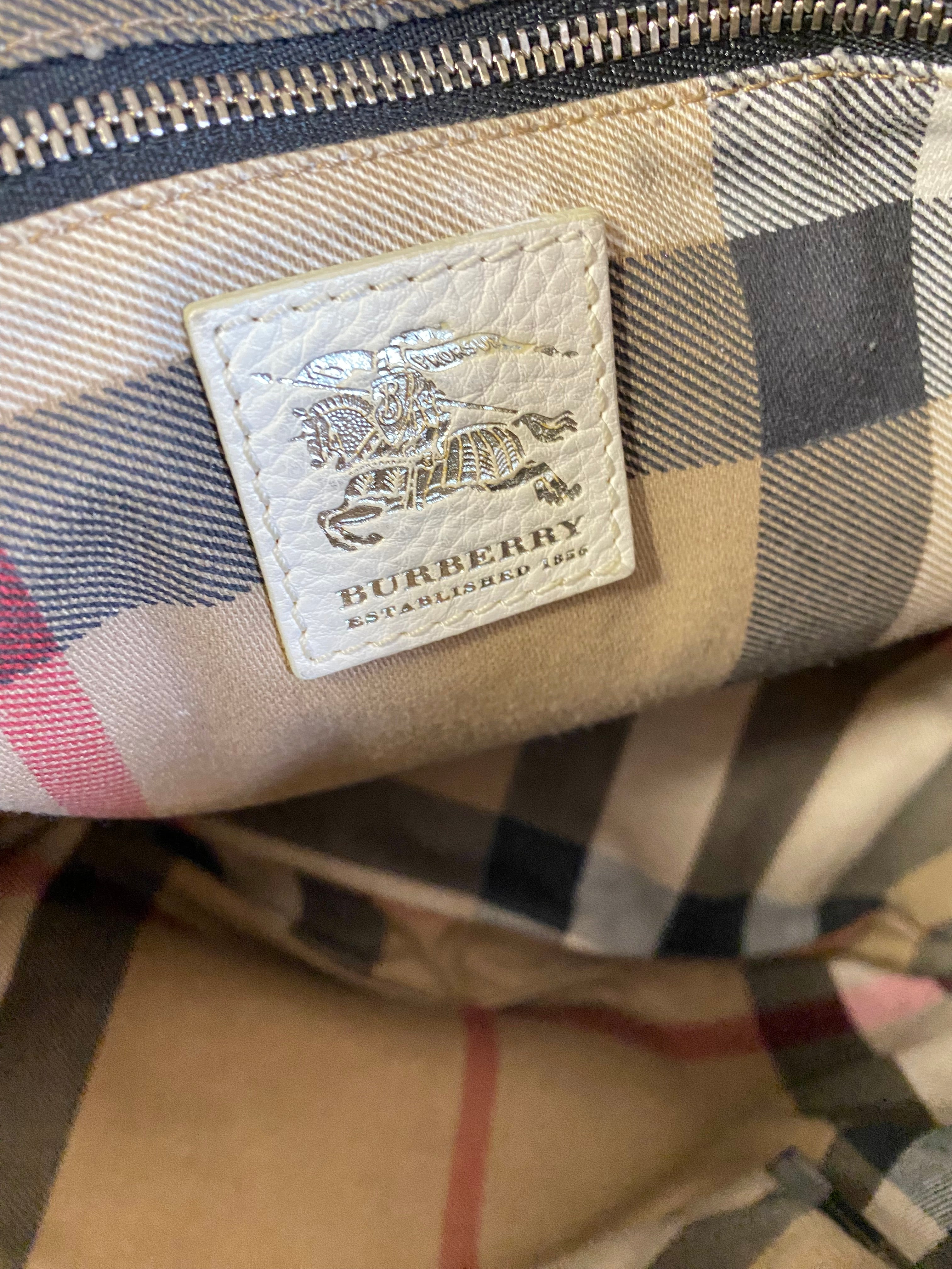 Burberry White Shoulder Bag